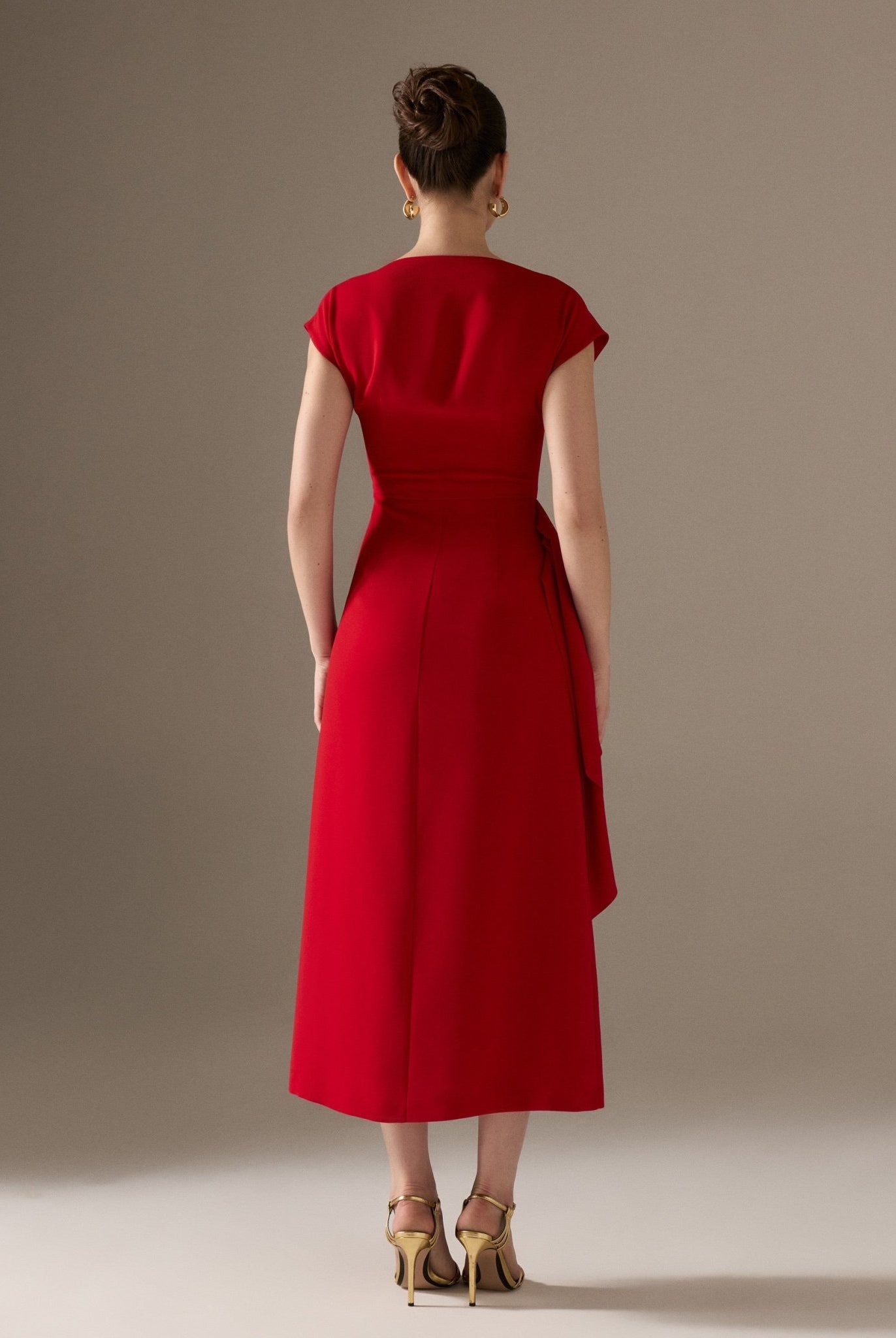 Asymmetric neck sleeveless Midi Dress - shopaleena