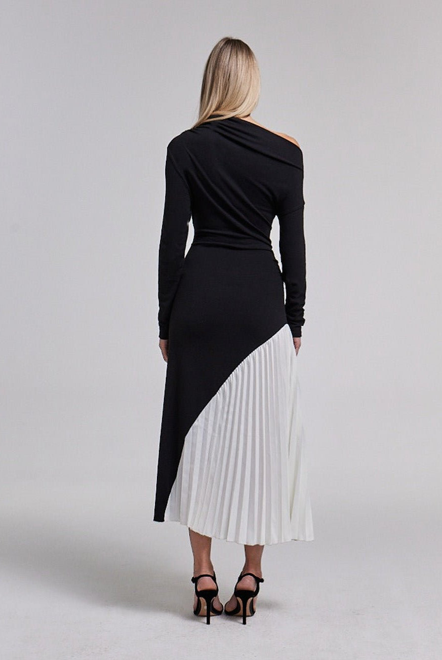 Asymmetric Neckline Pleated Maxi Dress - shopaleena