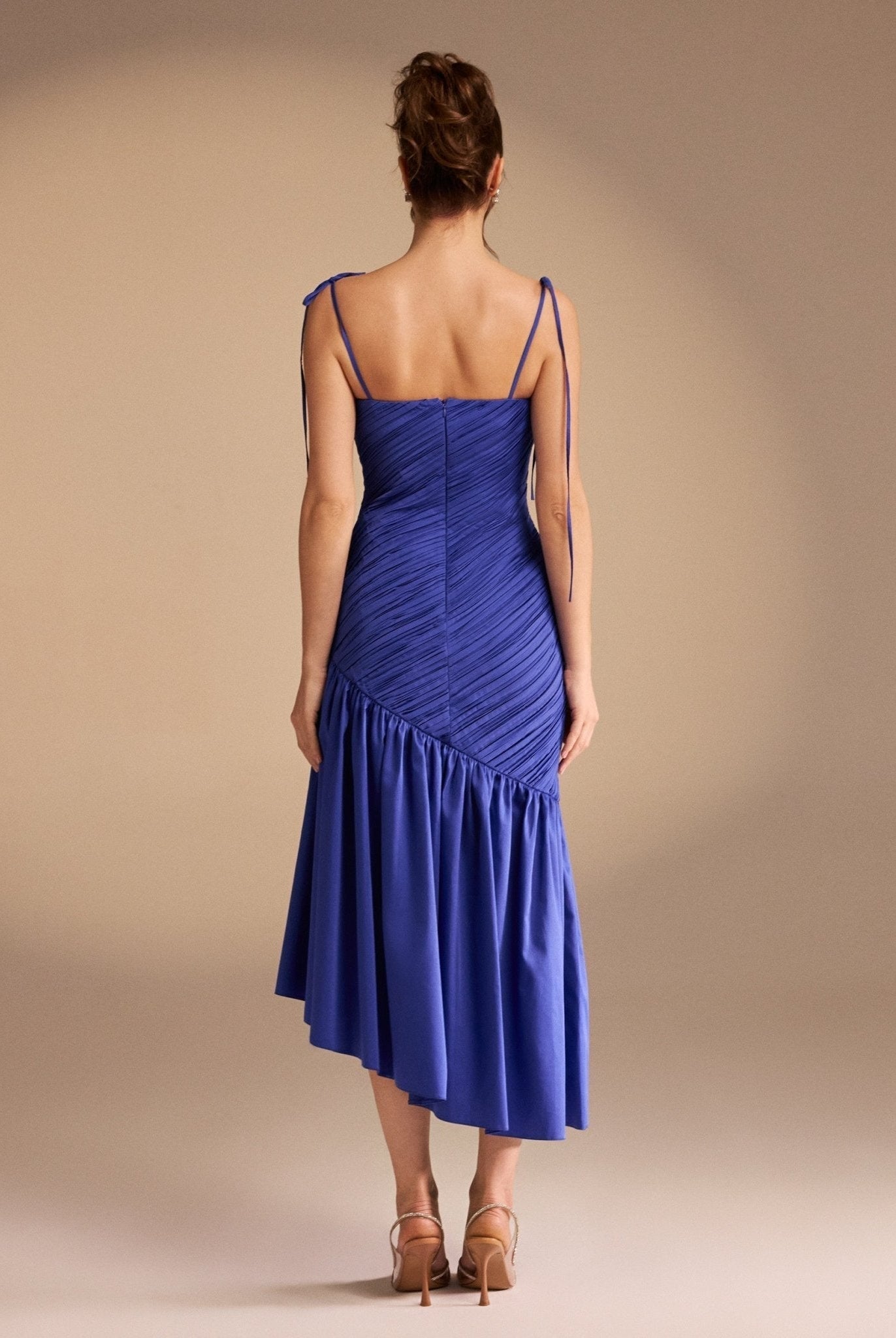 فستان ميدي بطيات وقصة غير متماثلة - shopaleena