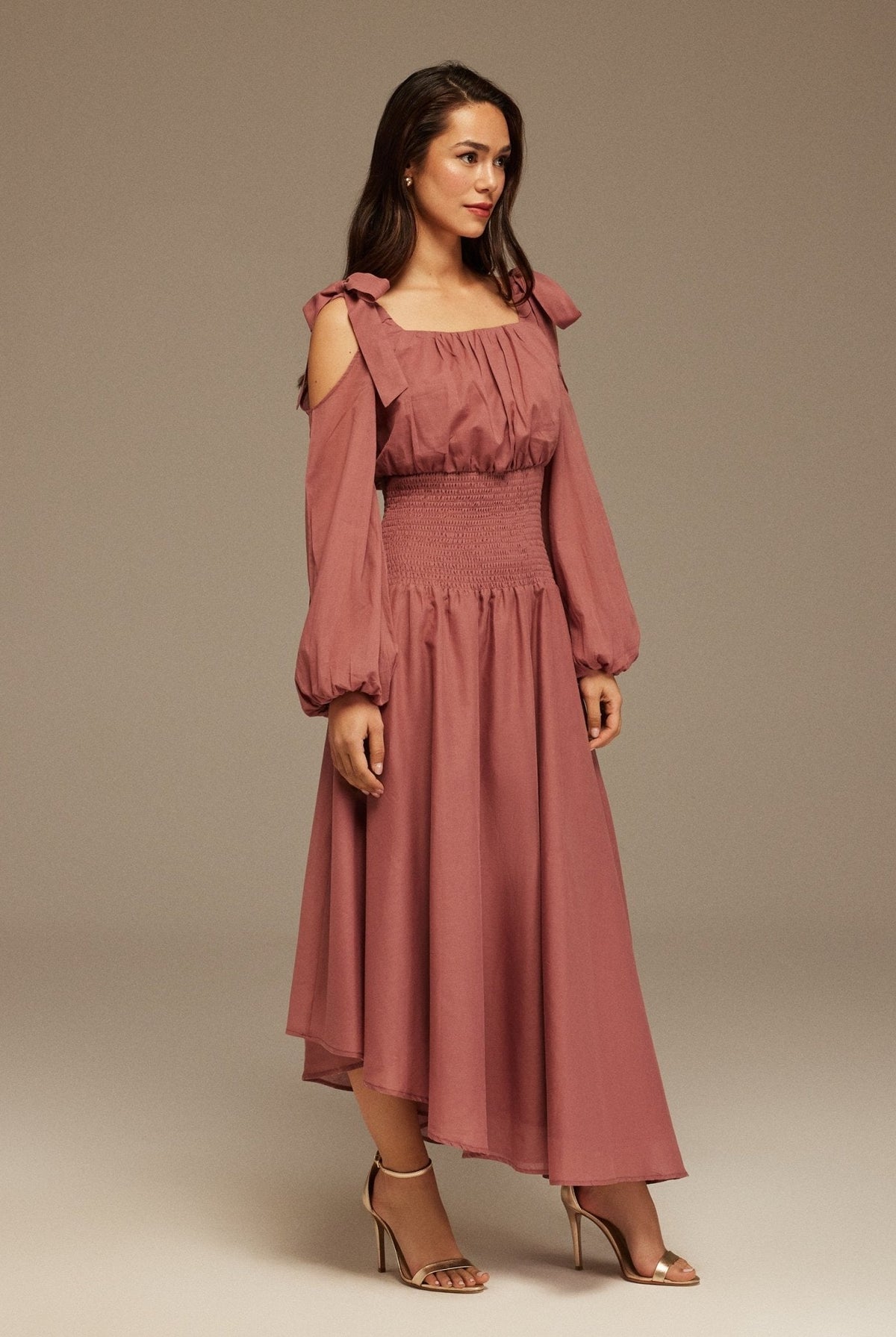 Balloon Long Sleeve With Ruched Waist Midi Dress - shopaleena
