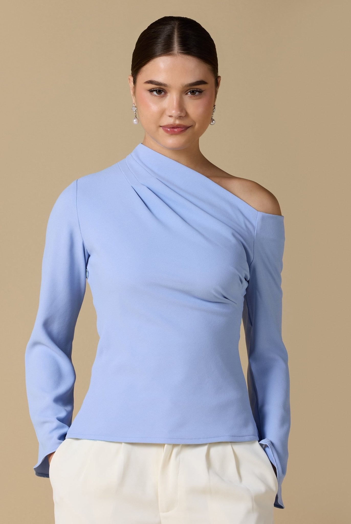 Bare shoulder Crepe Blouse - shopaleena