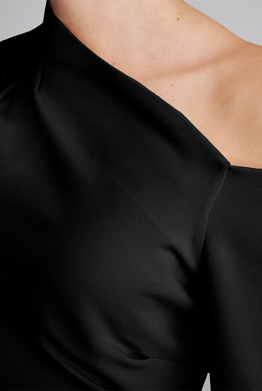 Bare shoulder Crepe Blouse - shopaleena