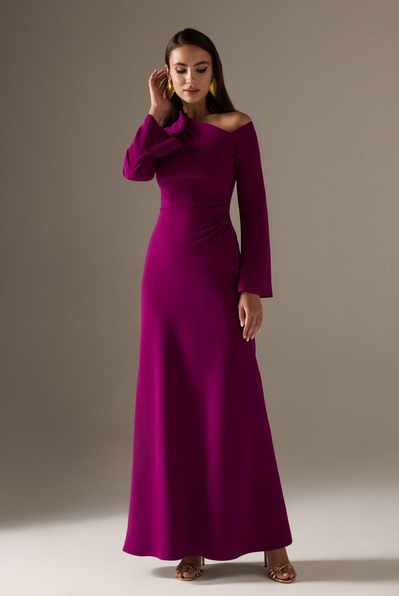 Bare shoulder Crepe maxi dress - shopaleena