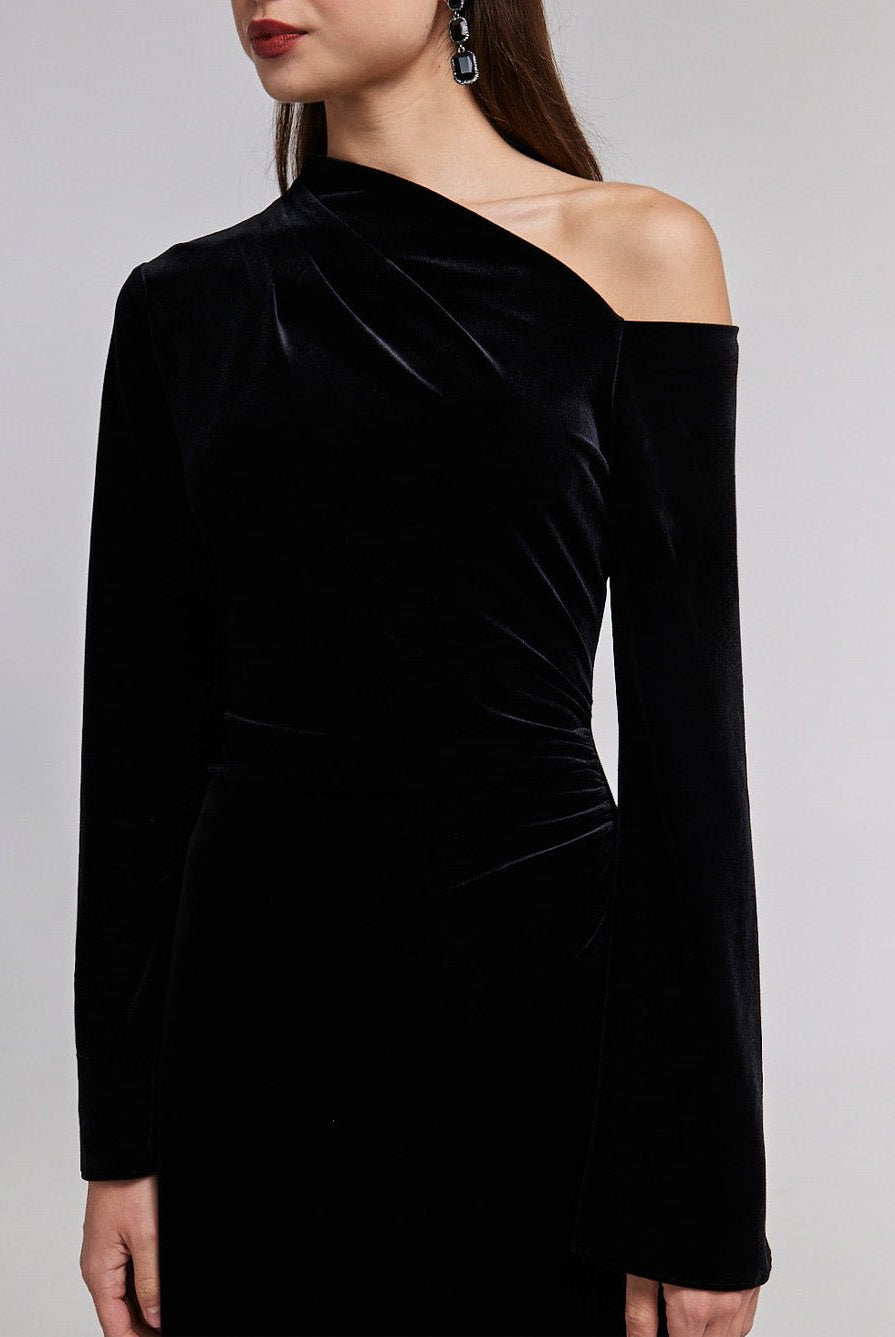 Black Bare Shoulder Velvet Midi Dress - shopaleena
