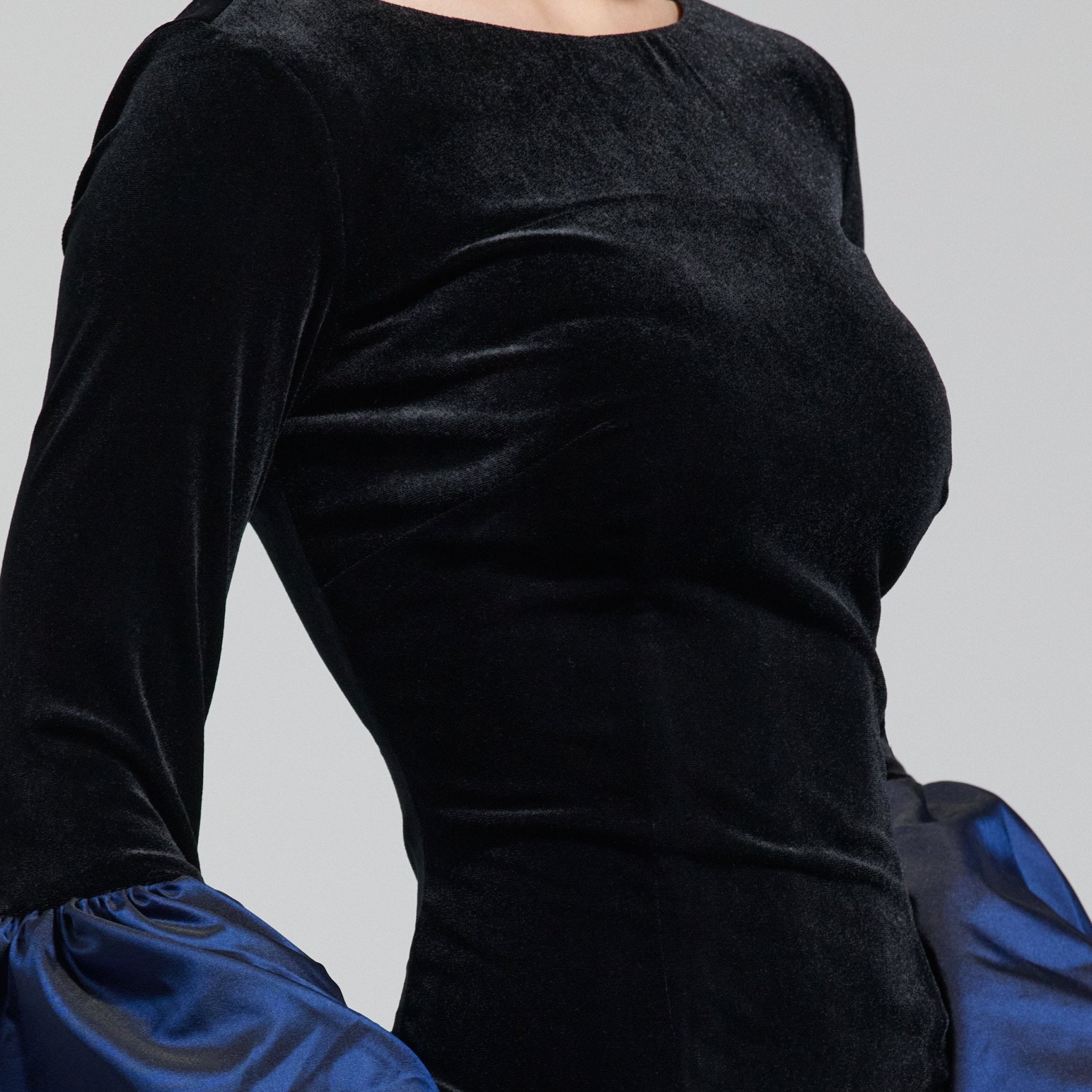 Black Fitted Gown With Extra Long Sleeves - shopaleena