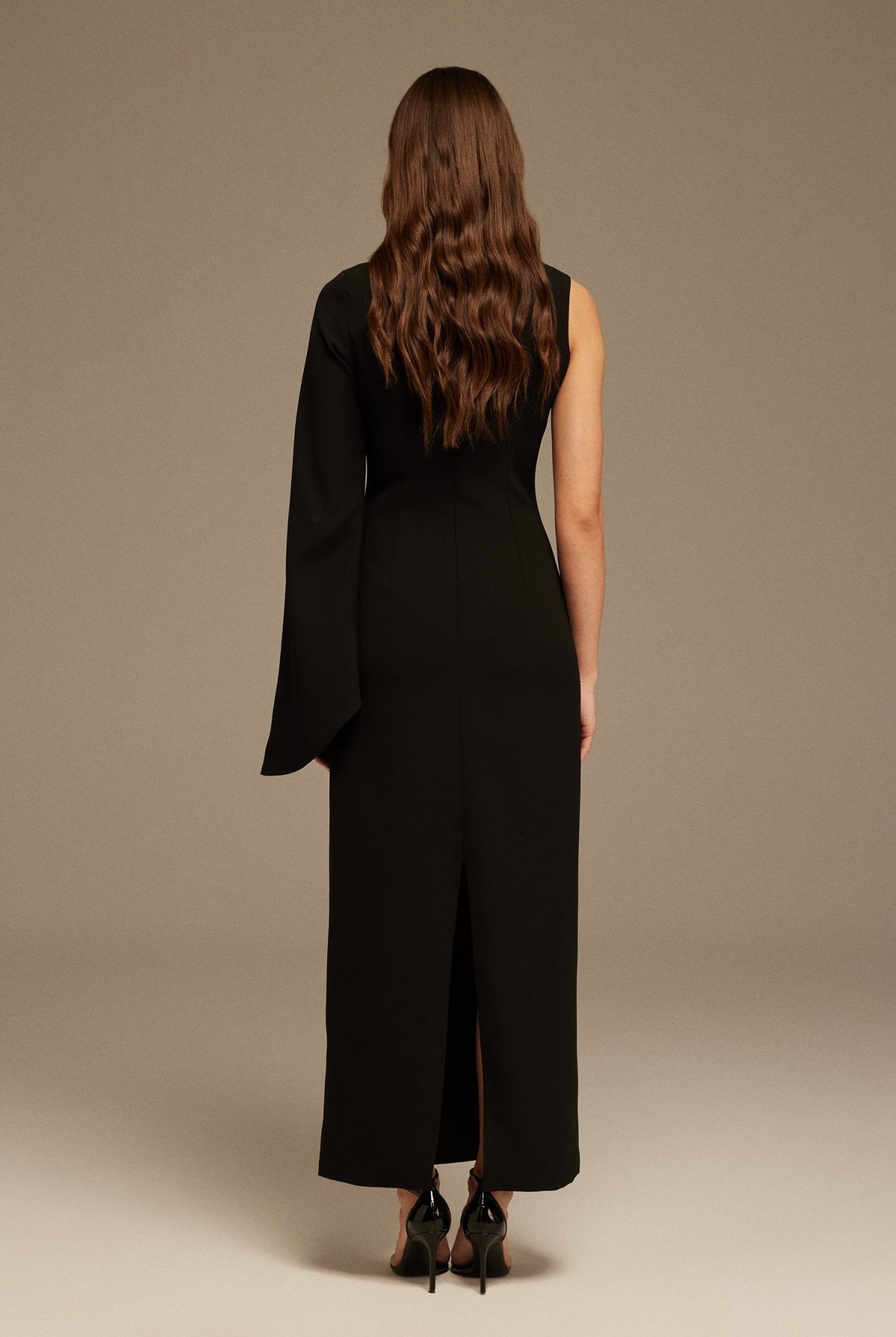 Black One Sleeve Maxi Dress - shopaleena