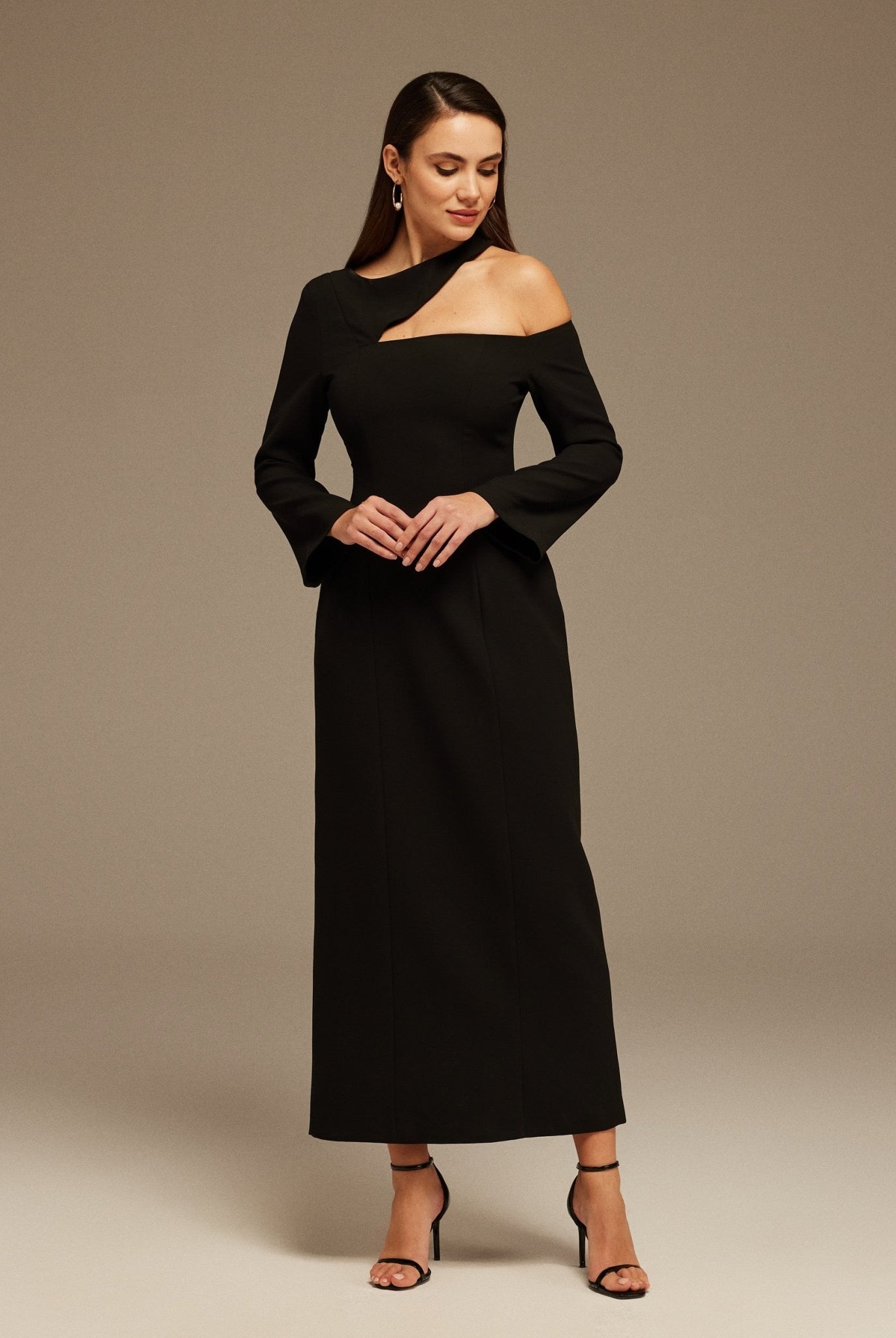 Black Open Shoulder Maxi Dress - shopaleena