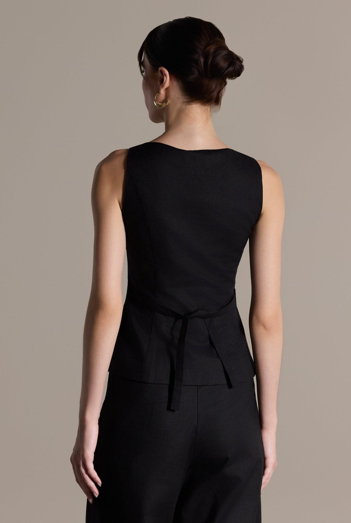 Black Sleeveless Boat Linen Top - shopaleena