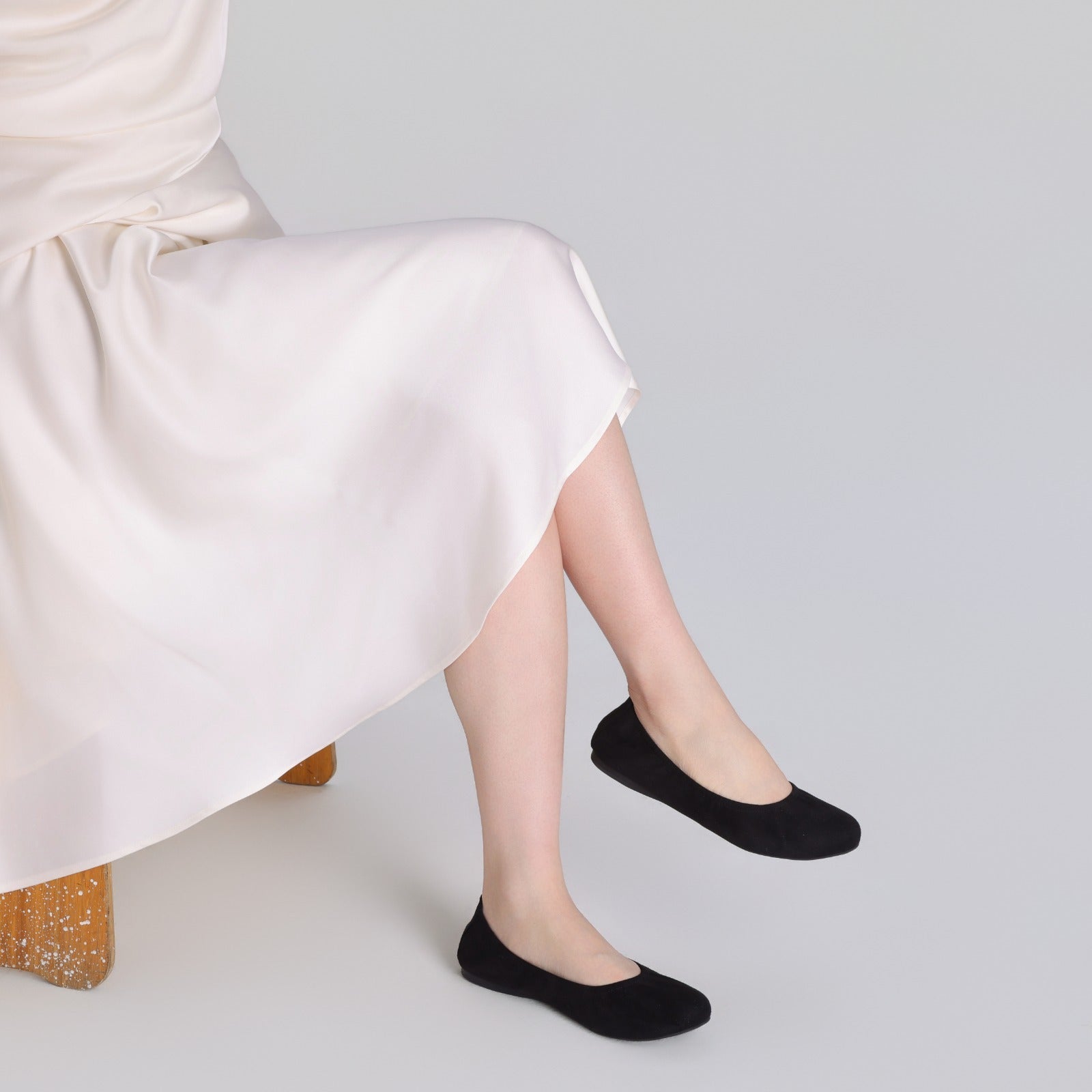 Black Suede Elastic Ballet Flats - shopaleena