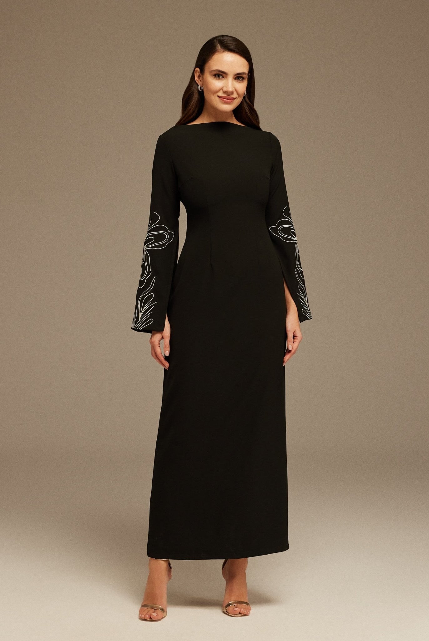 Black & White Embroidered Sleeve Maxi Dress - shopaleena