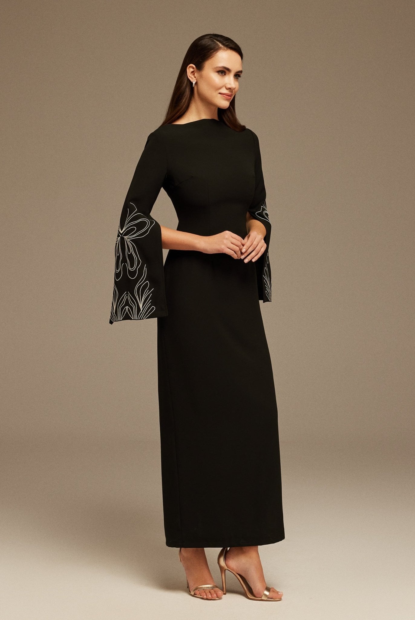 Black & White Embroidered Sleeve Maxi Dress - shopaleena