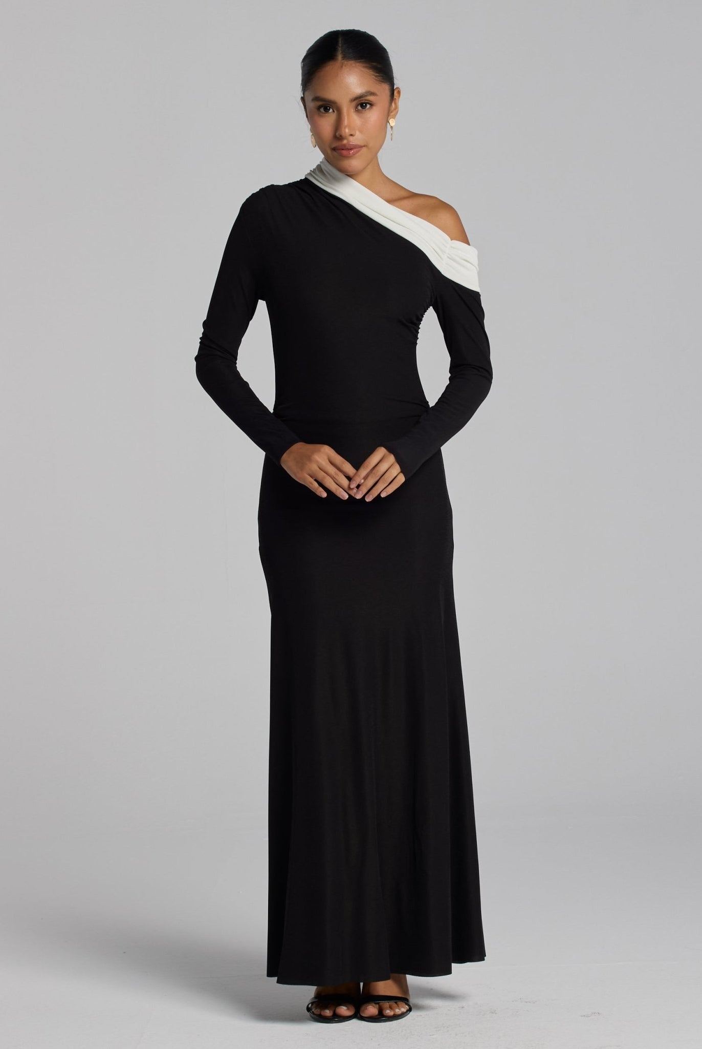 Black & White Off Shoulder Ruched Maxi Dress - shopaleena