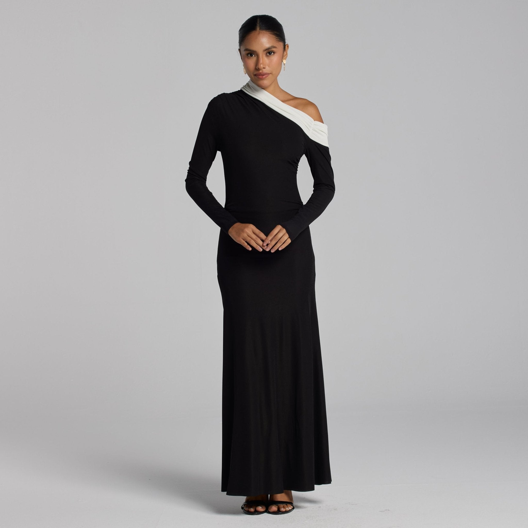 Black & White Off Shoulder Ruched Maxi Dress - shopaleena