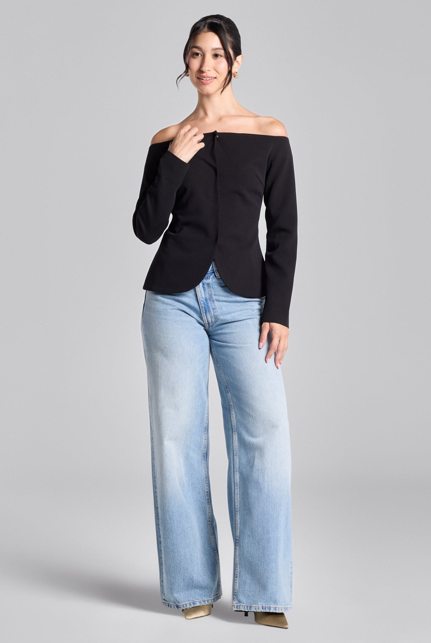 Black Wide V Neck Crepe Blazer - shopaleena