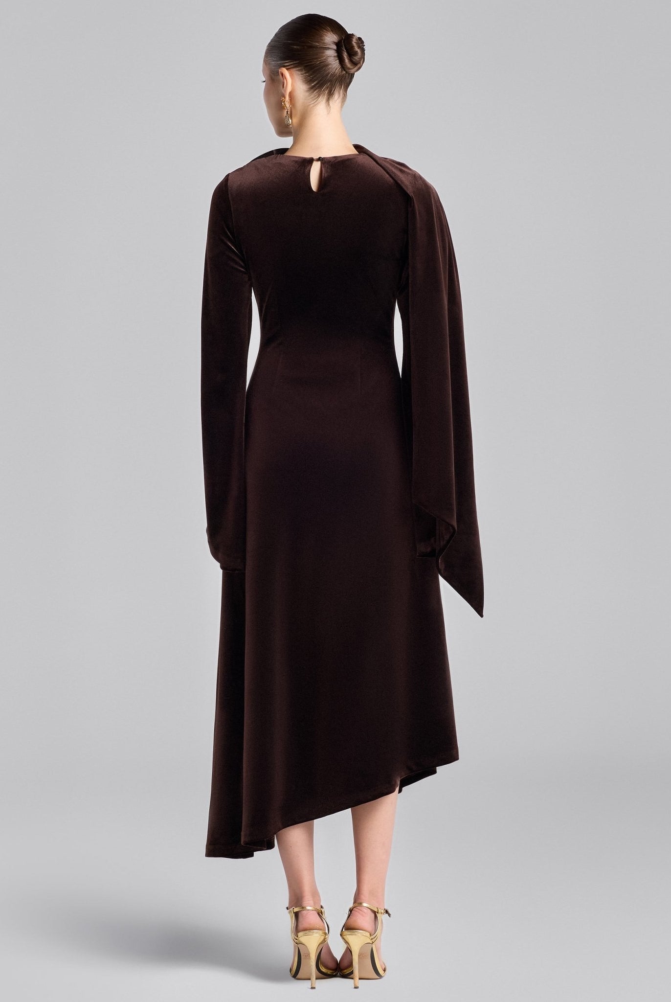 Brown Cowl Neck Draped Velvet Midi Dress - shopaleena
