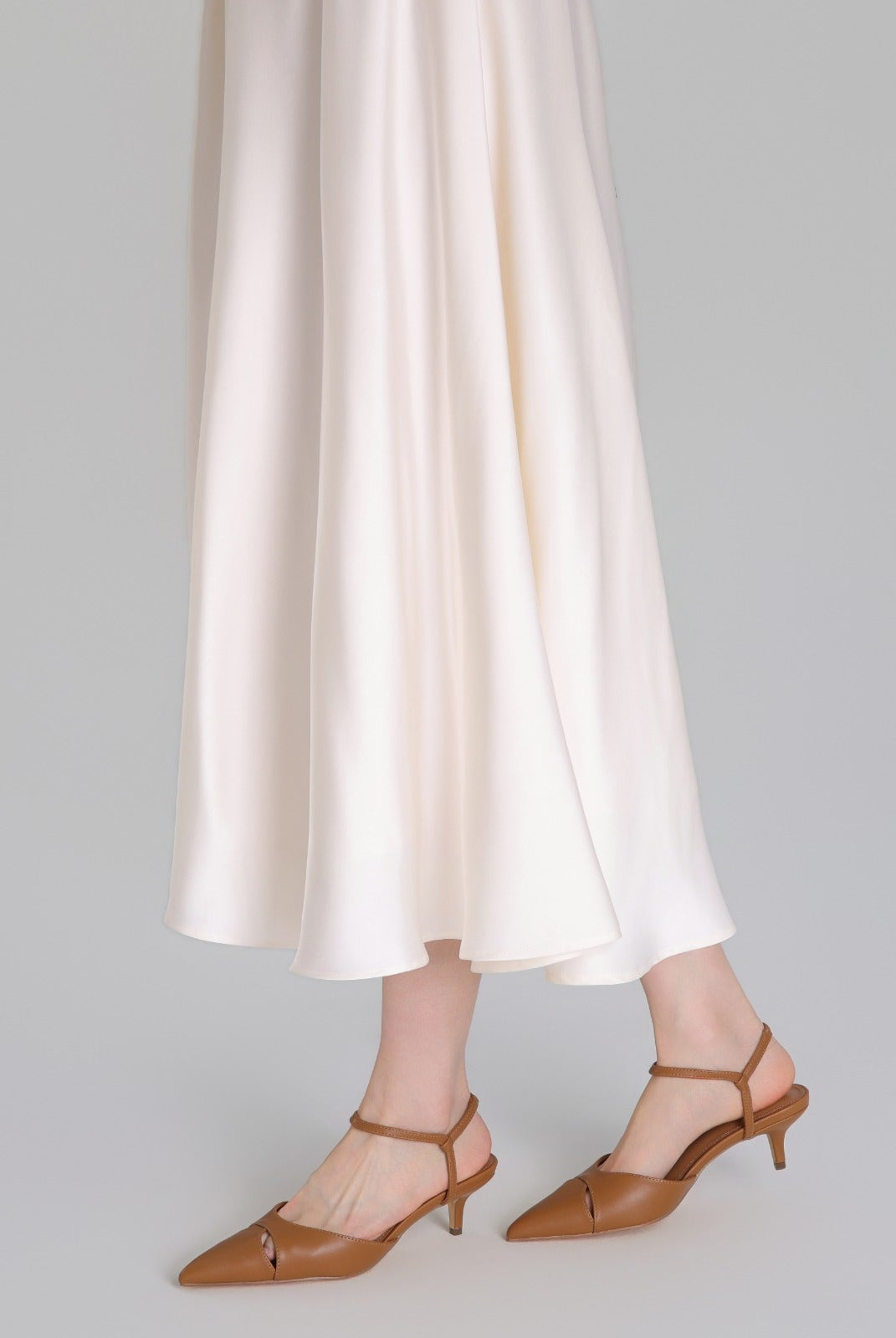 Brown Leather Kitten Heel Slingback Shoes - shopaleena