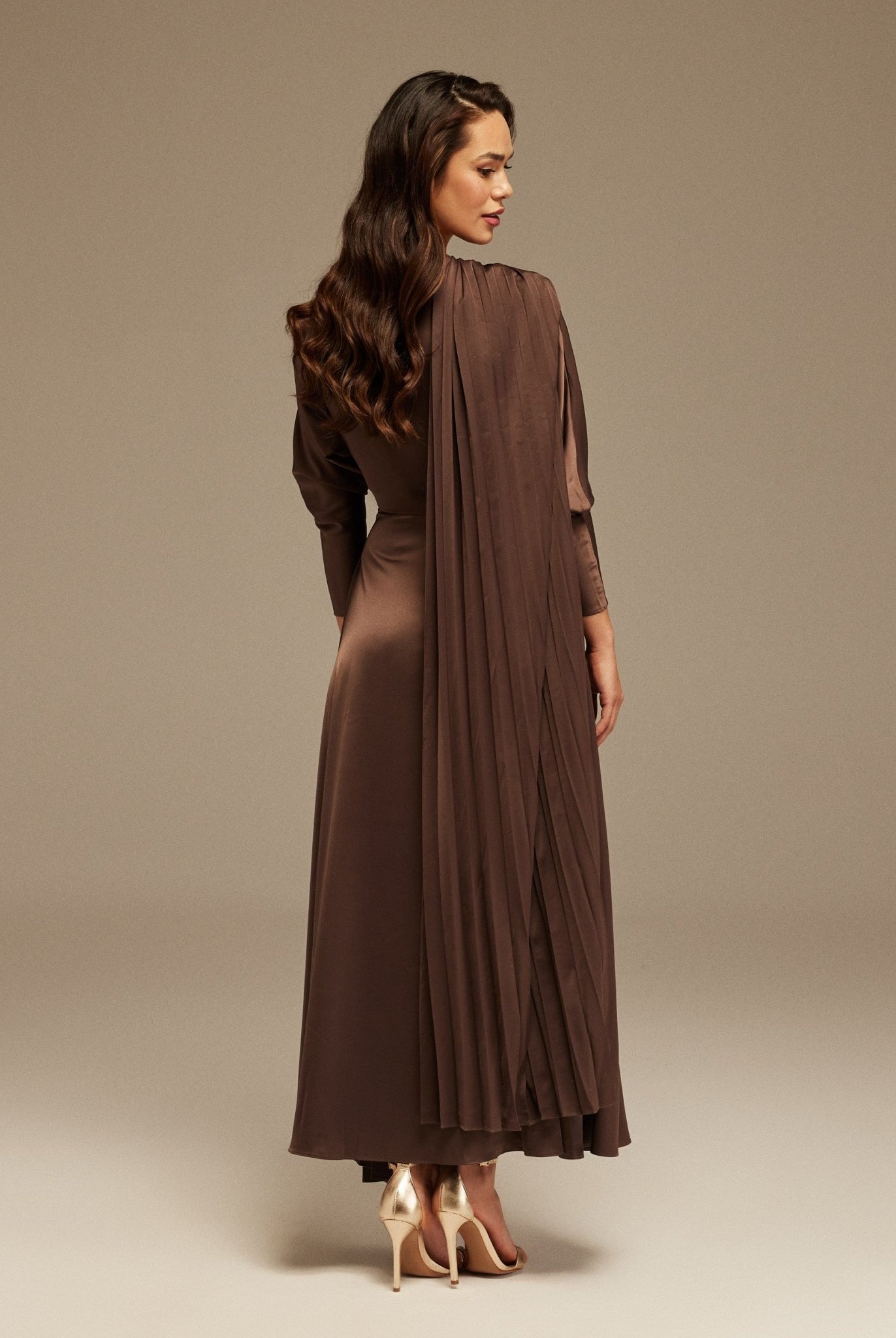 Brown Long Sleeve Midi Dress With Scarf - shopaleena