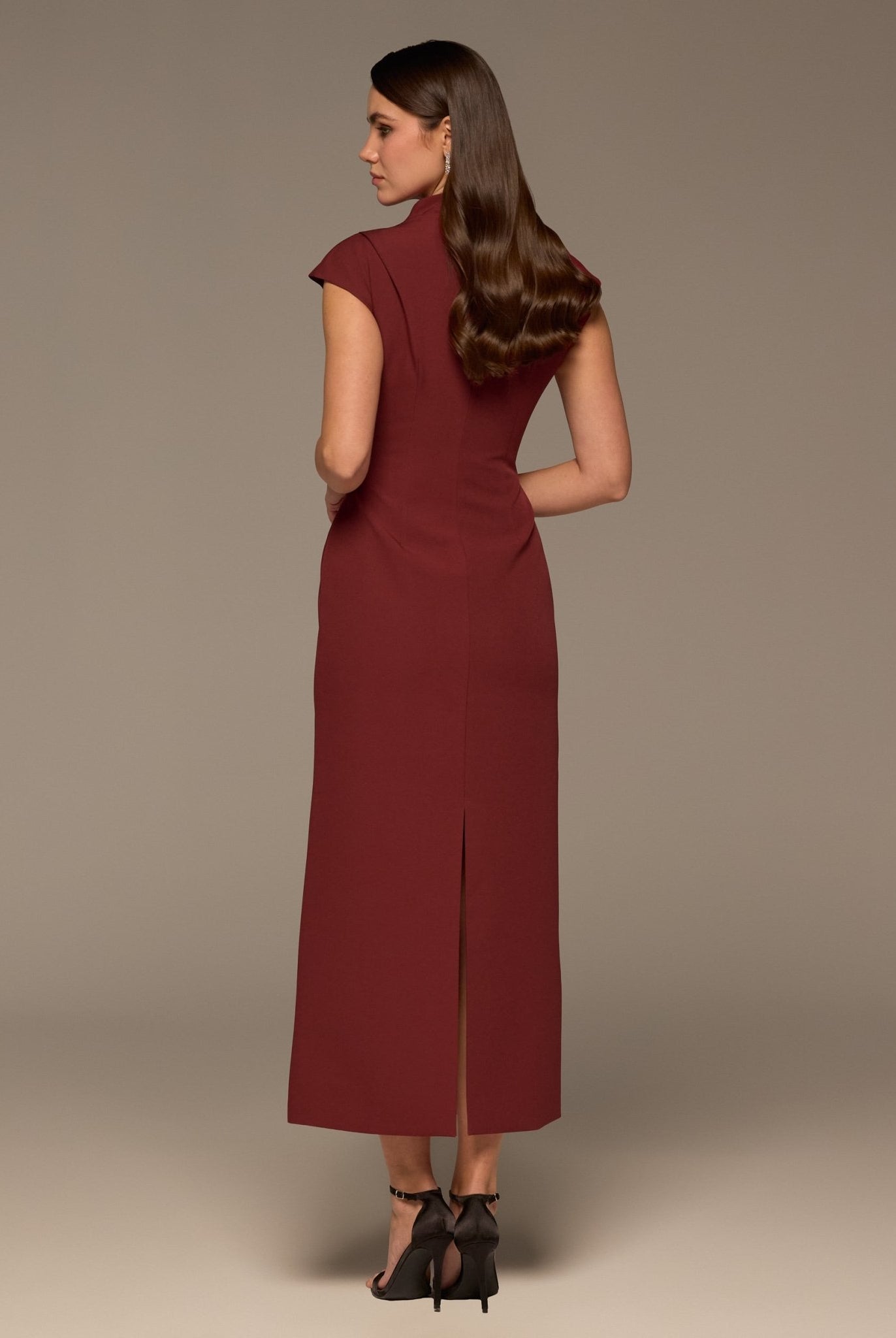 Burgundy Draped Shoulder Short Sleeve Midi Dress - shopaleena