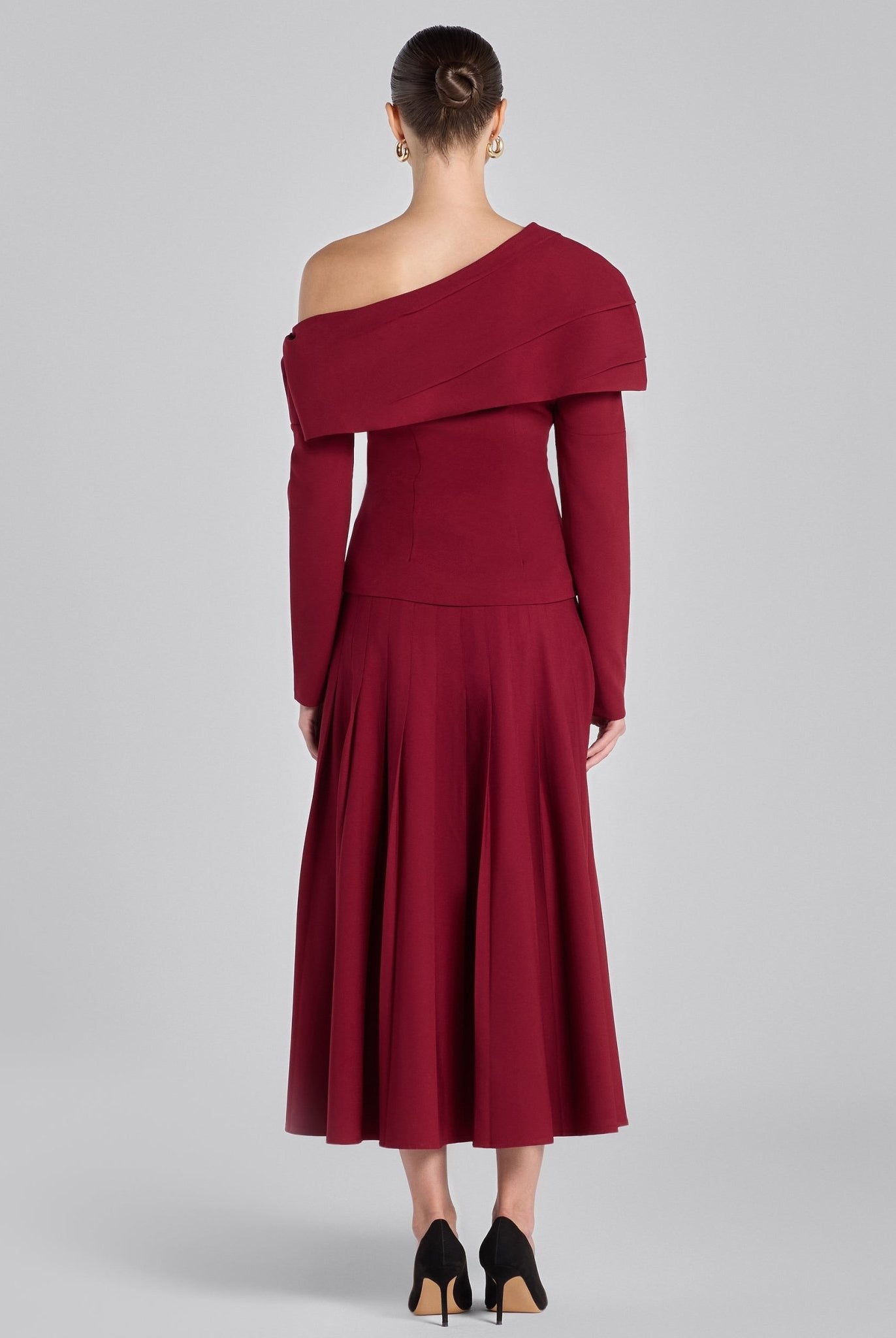Burgundy Pleated Crepe Maxi Skirt - shopaleena