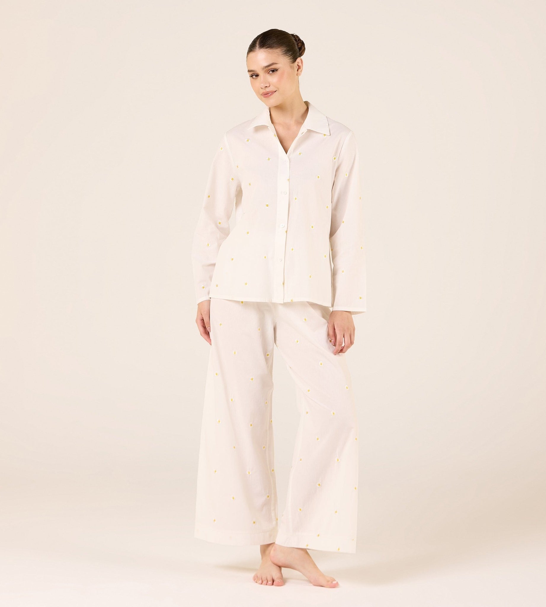 Cotton Embroidered Daisy Print Pants - shopaleena