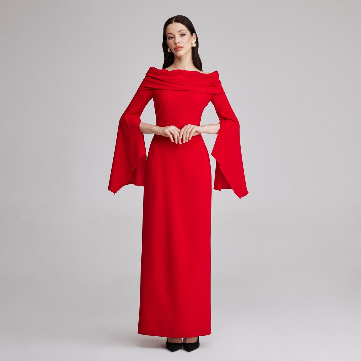 Draped off shoulder crepe Maxi dress - shopaleena