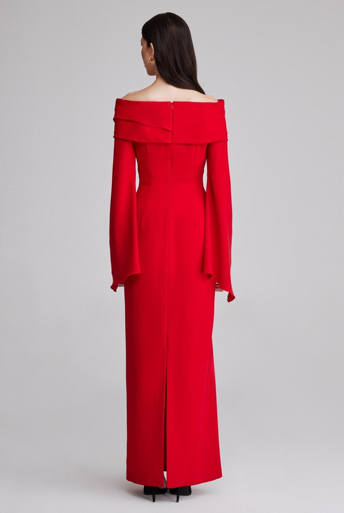 Draped off shoulder crepe Maxi dress - shopaleena