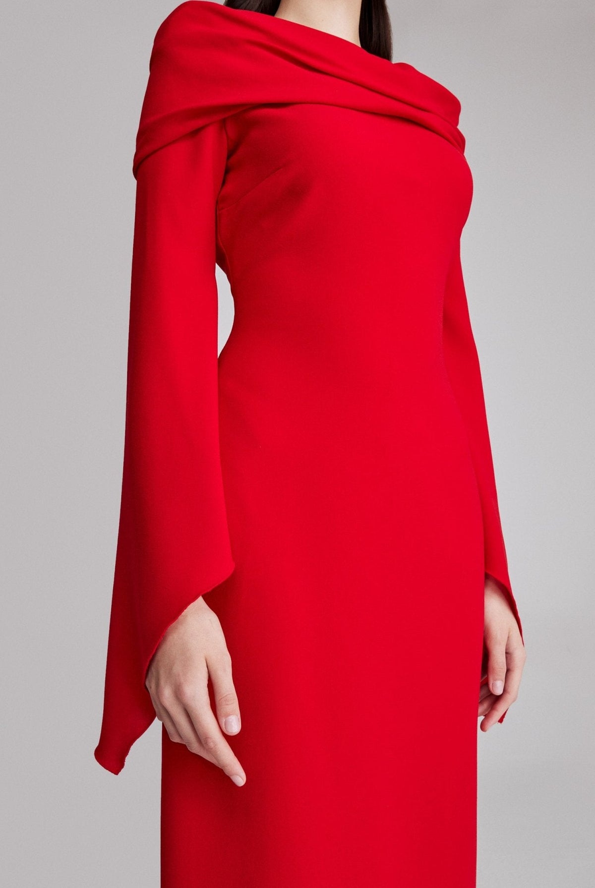 Draped off shoulder crepe Maxi dress - shopaleena