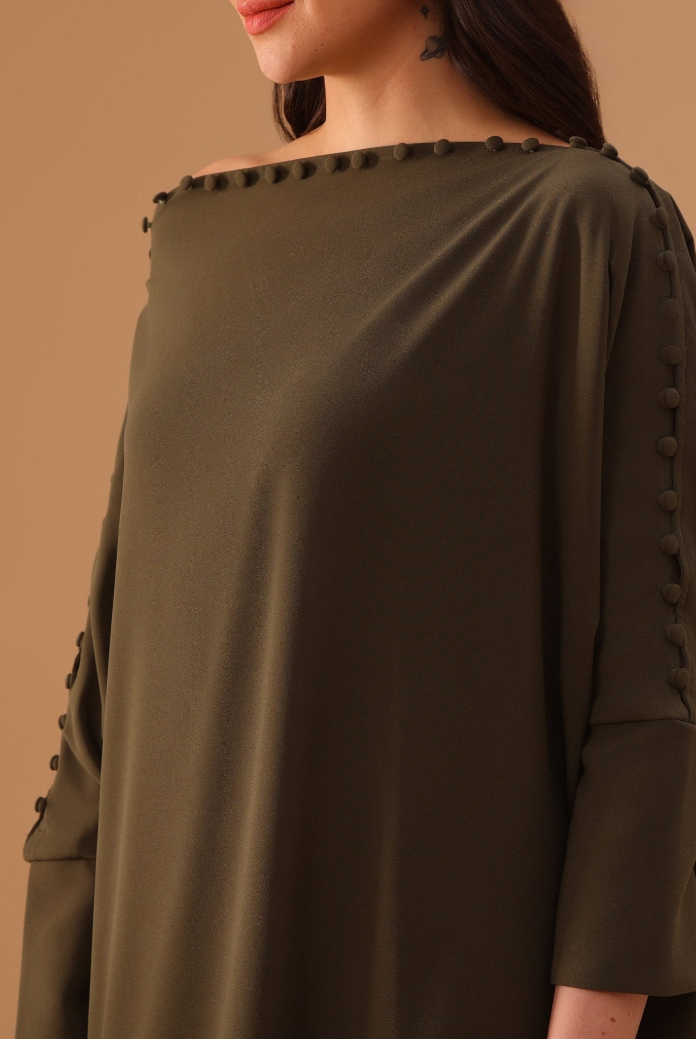 Green Off Shoulder Long Sleeve Crepe Kaftan - shopaleena