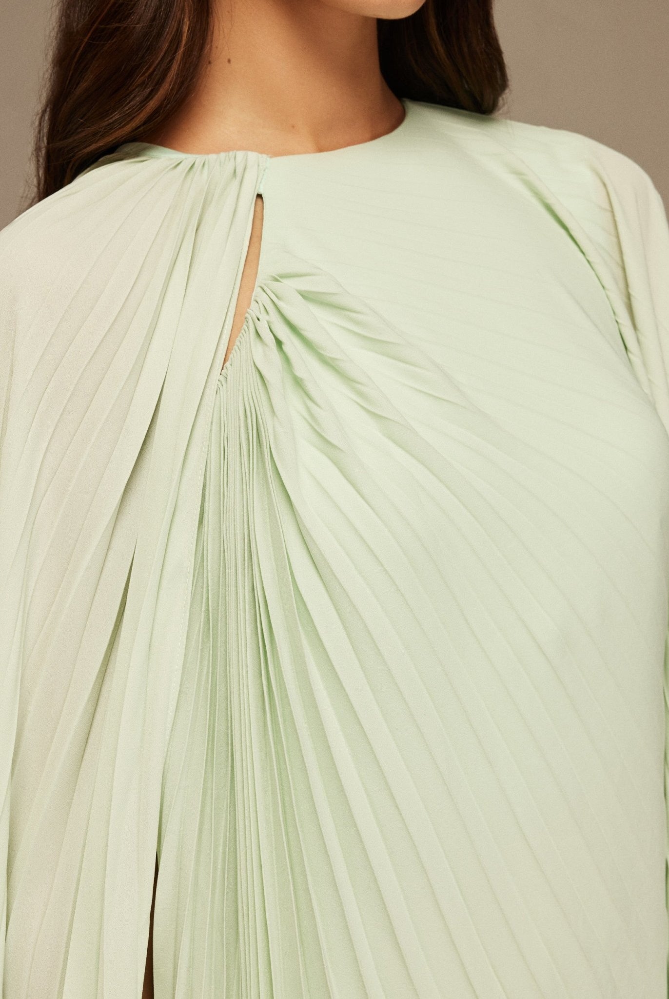 Green Pleated Cape Midi Dress - shopaleena