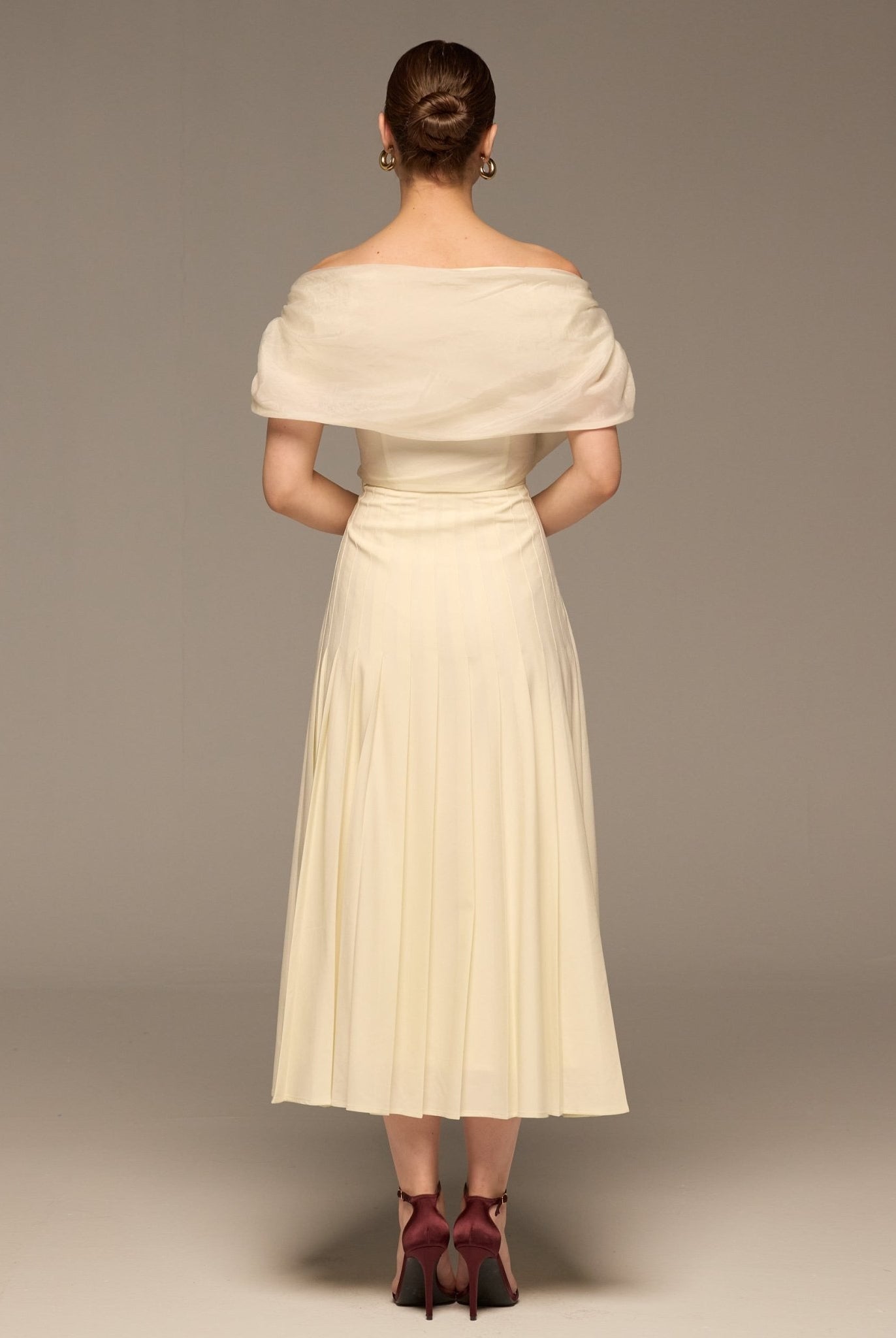 Ivory Pleated A Line Crepe Skirt - shopaleena