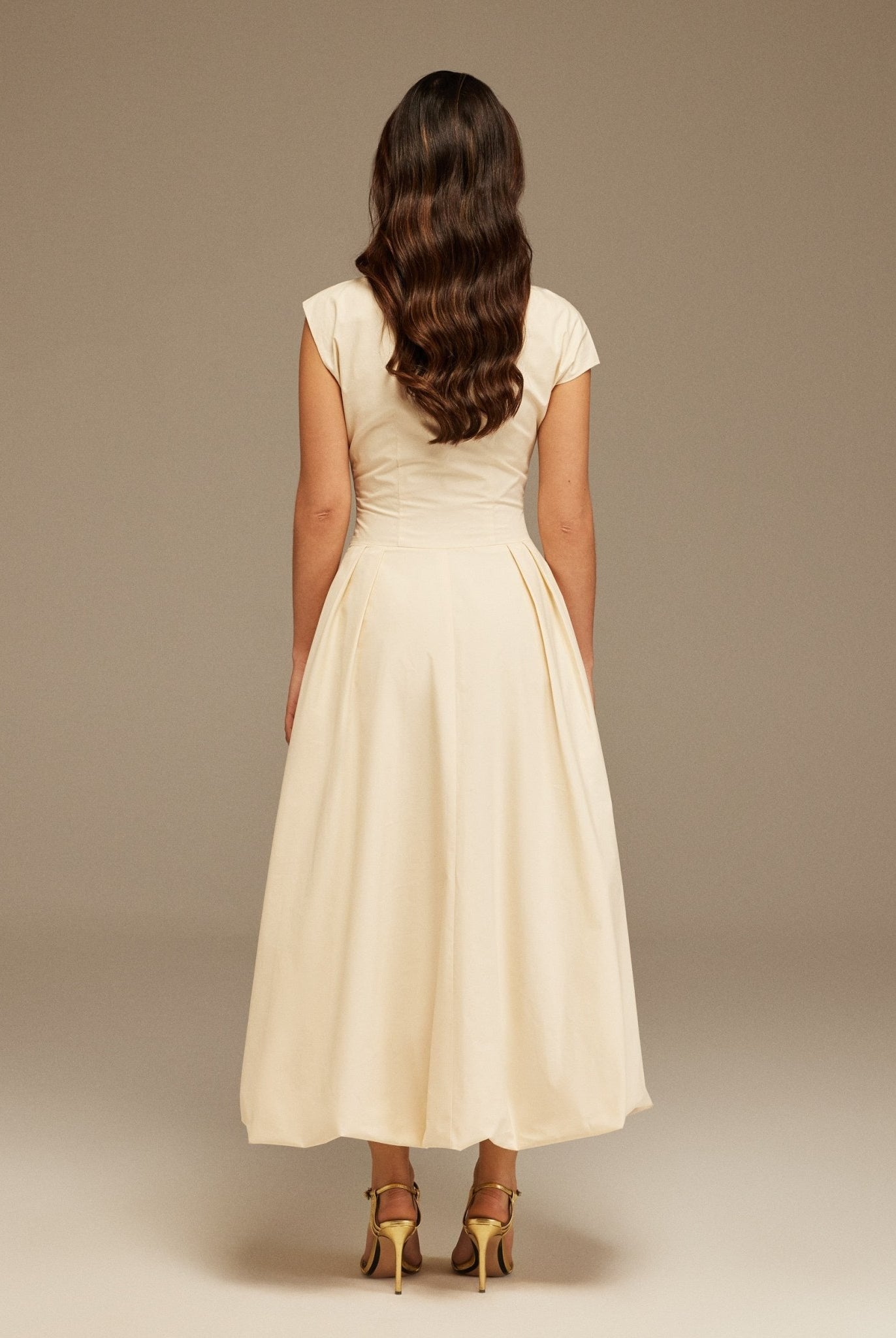 Ivory Short Sleeve Balloon Midi Dress - shopaleena