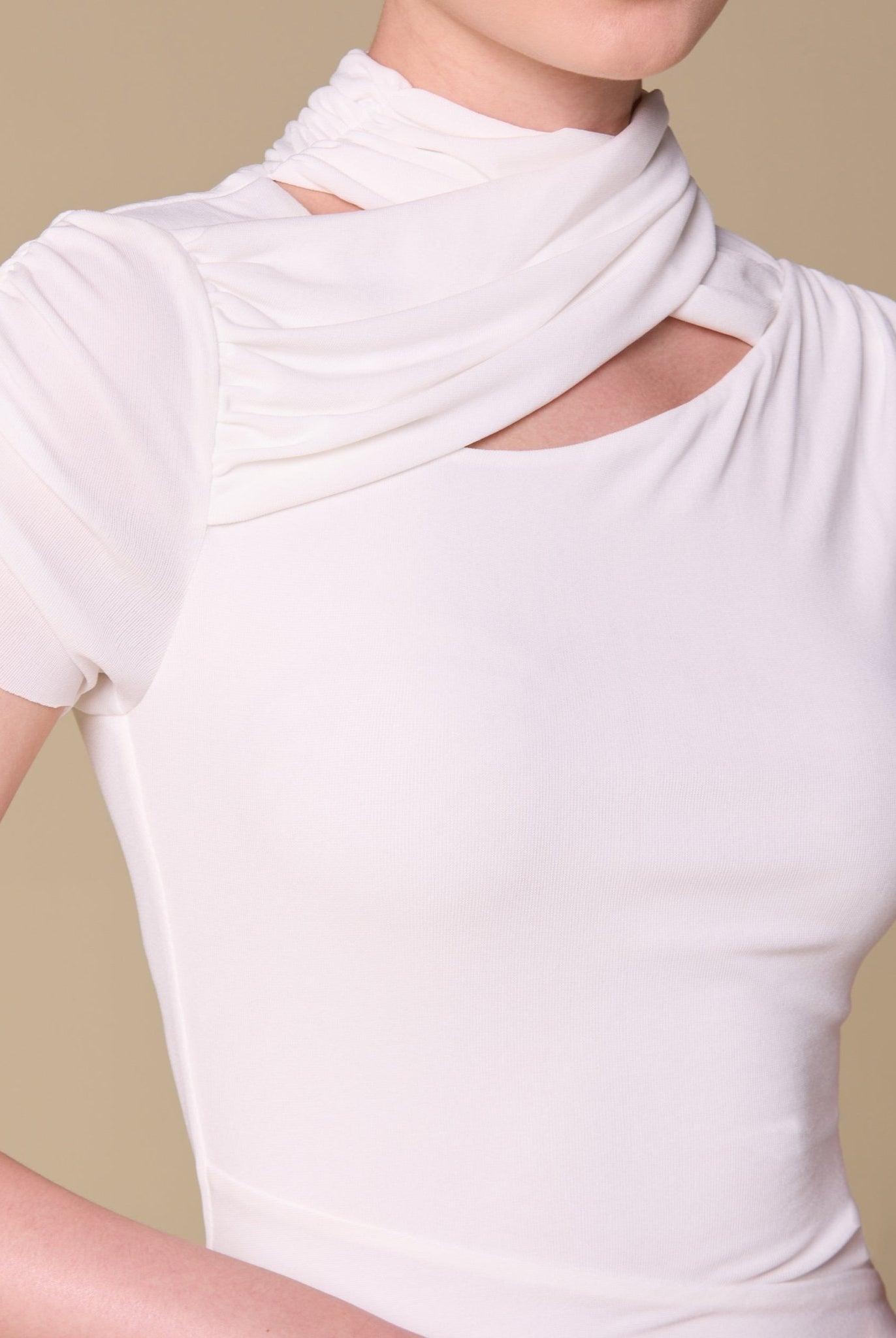 Jersey Gathered Short Sleeve Maxi Dress - shopaleena