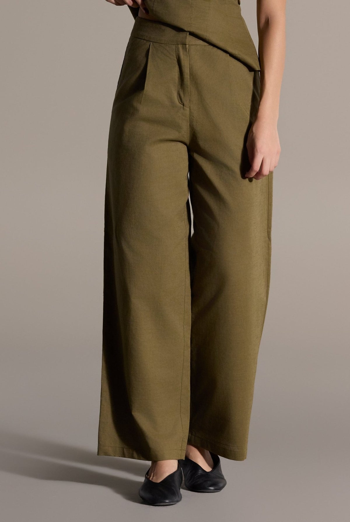 Khaki Linen Straight Leg Trouser - shopaleena