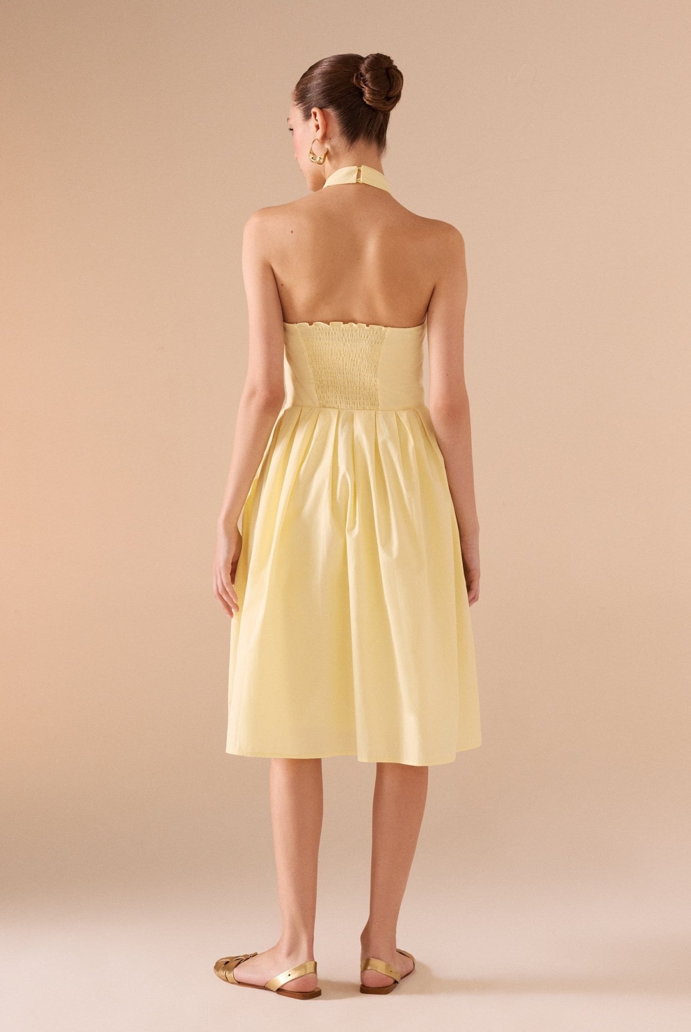 Knee - length Sleeveless Dress with a Short Turtleneck in Cotton - shopaleena