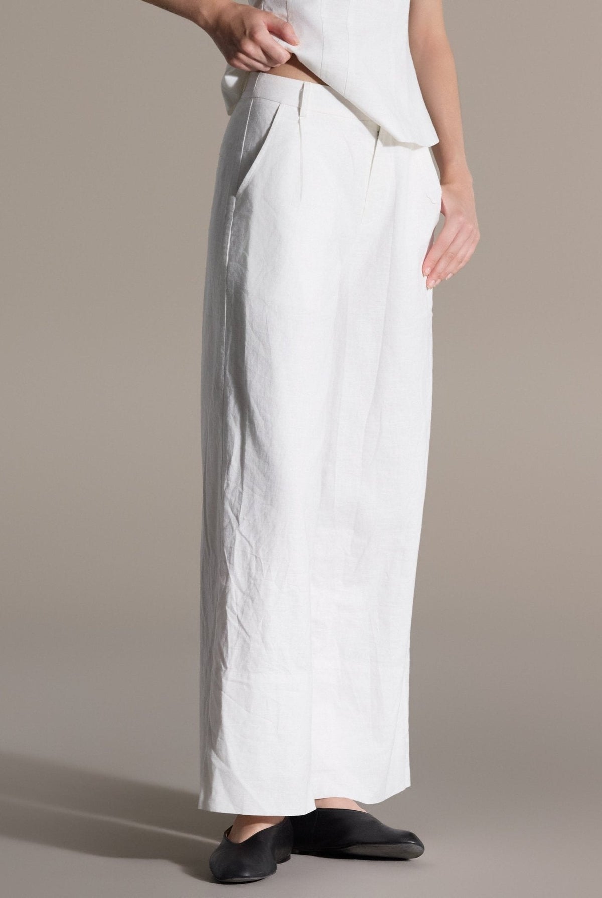 Linen Straight Leg Pants - shopaleena