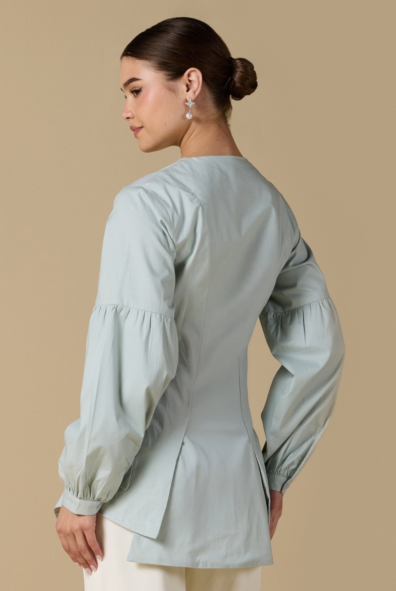 Long sleeve ruffled shirt - shopaleena