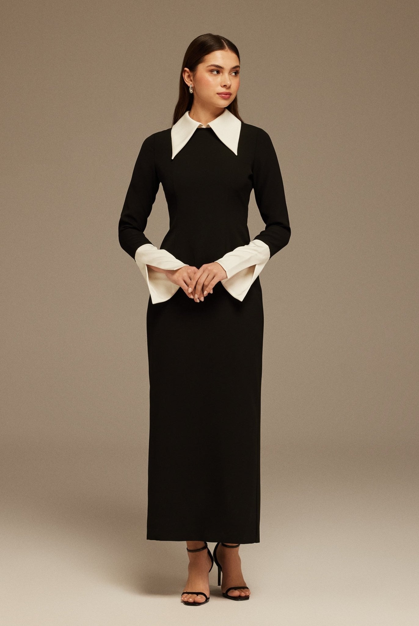 Maxi Dress with White Collar Details - shopaleena