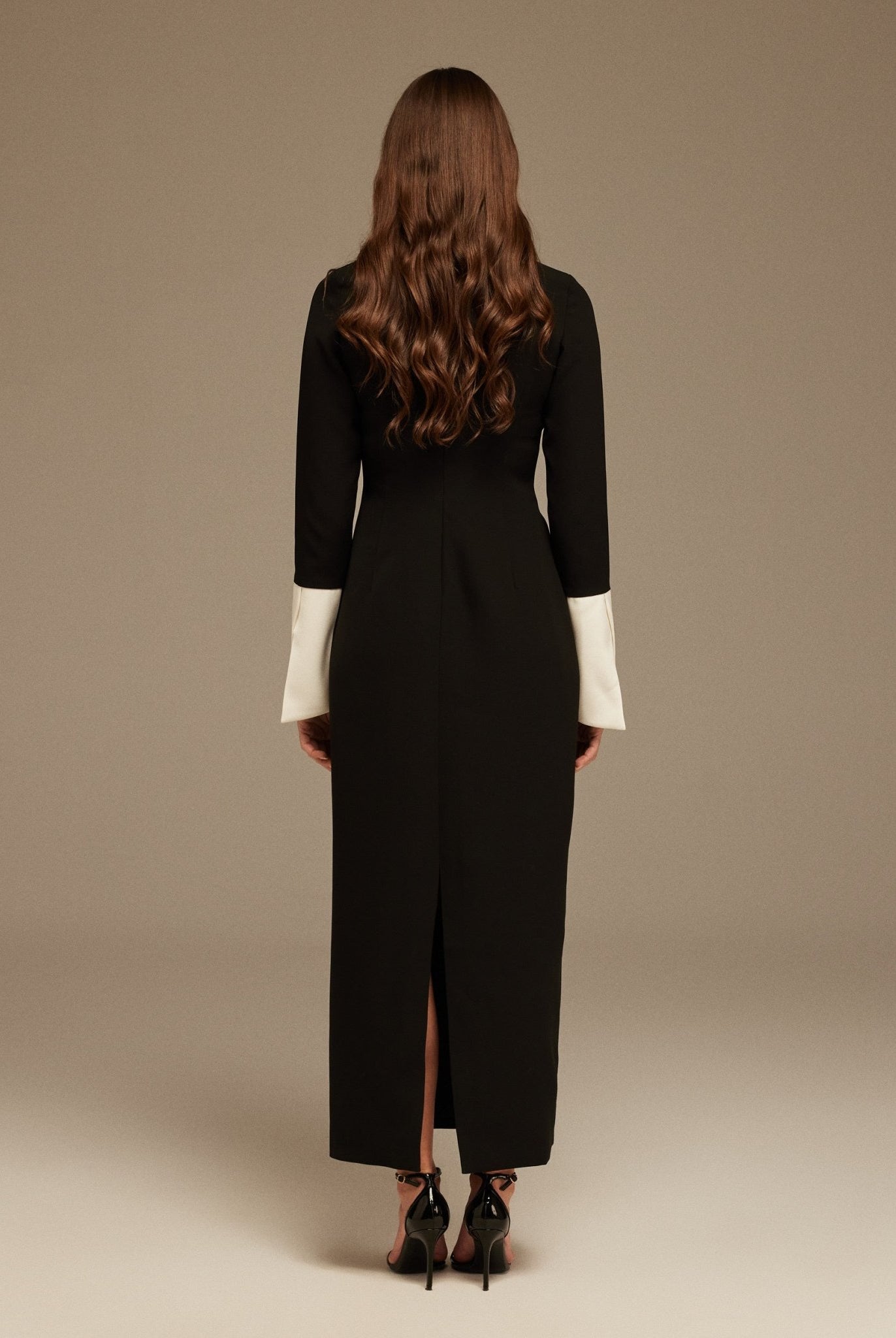 Maxi Dress with White Collar Details - shopaleena