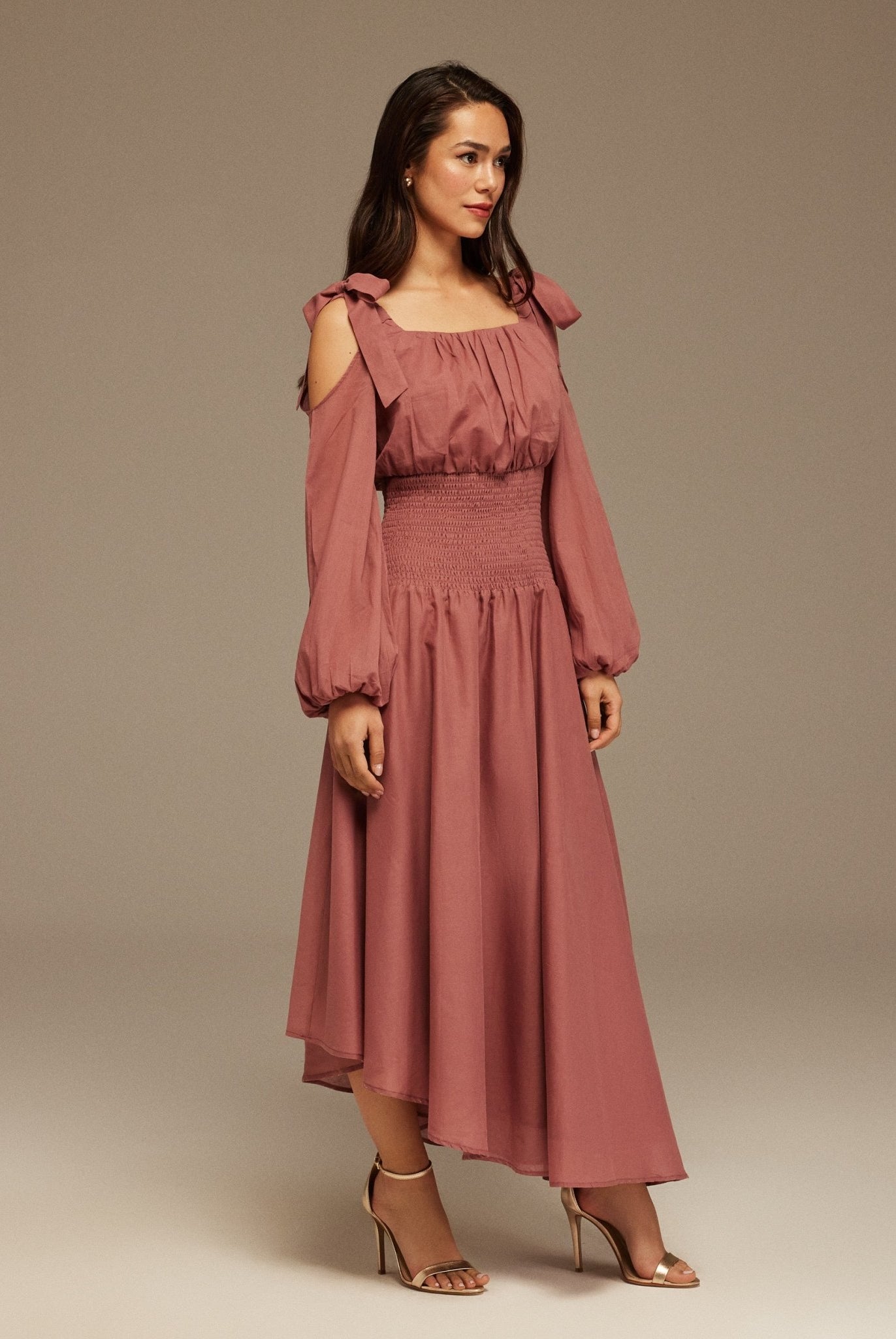 Muted Clay Balloon Long Sleeve With Ruched Waist Midi Dress - shopaleena