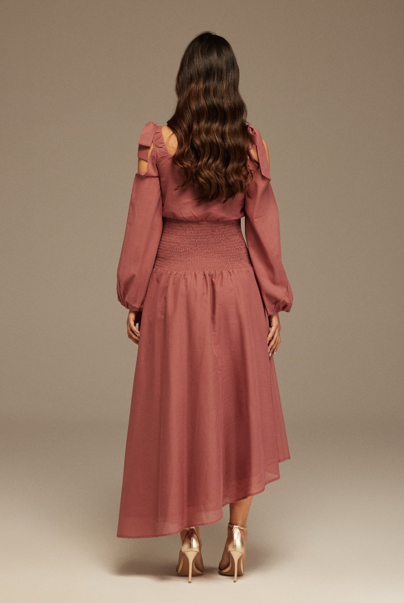 Muted Clay Balloon Long Sleeve With Ruched Waist Midi Dress - shopaleena