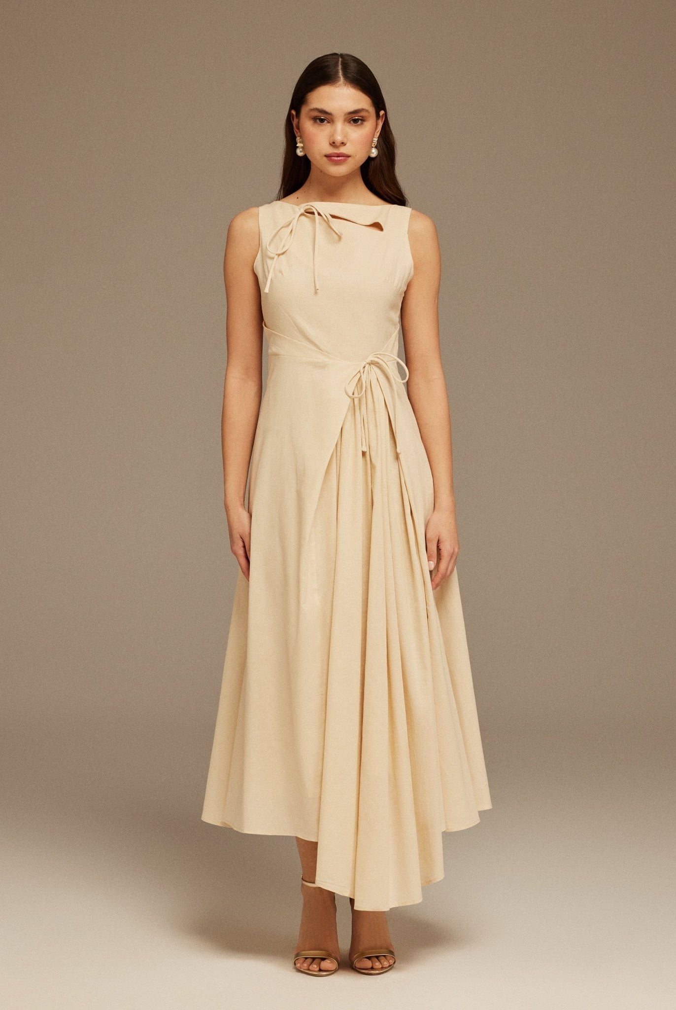 Off White Sleeveless Midi Dress With Decorative Bows - shopaleena