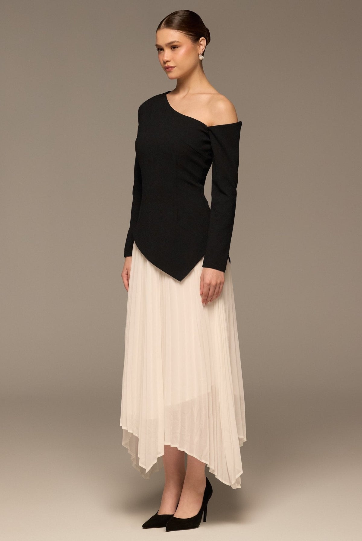 One-shoulder Crepe Dress With Pleated Skirt - shopaleena