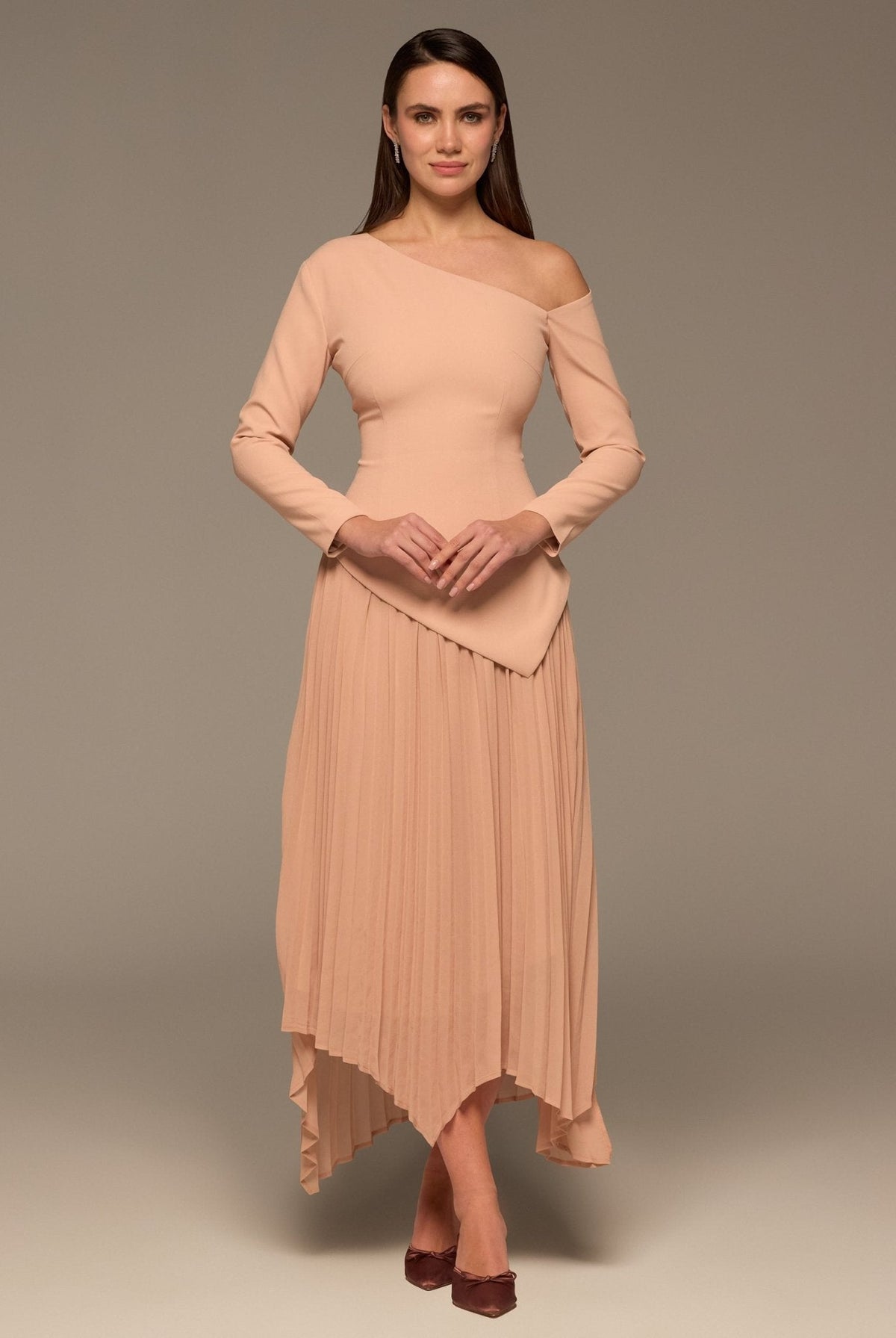 One-shoulder Crepe Dress With Pleated Skirt - shopaleena