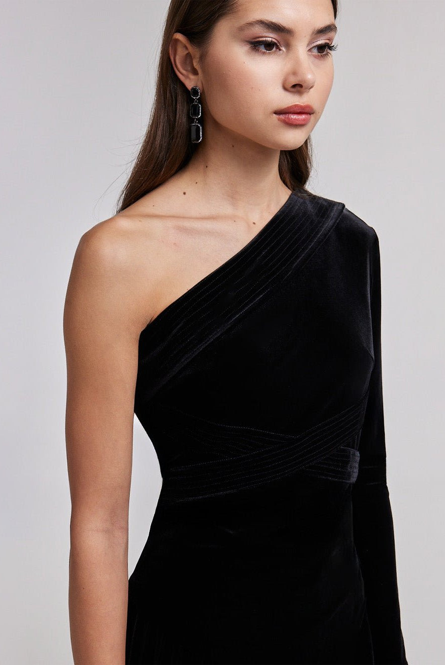 One - Shoulder Velvet Dress with Asymmetric Hemline - shopaleena