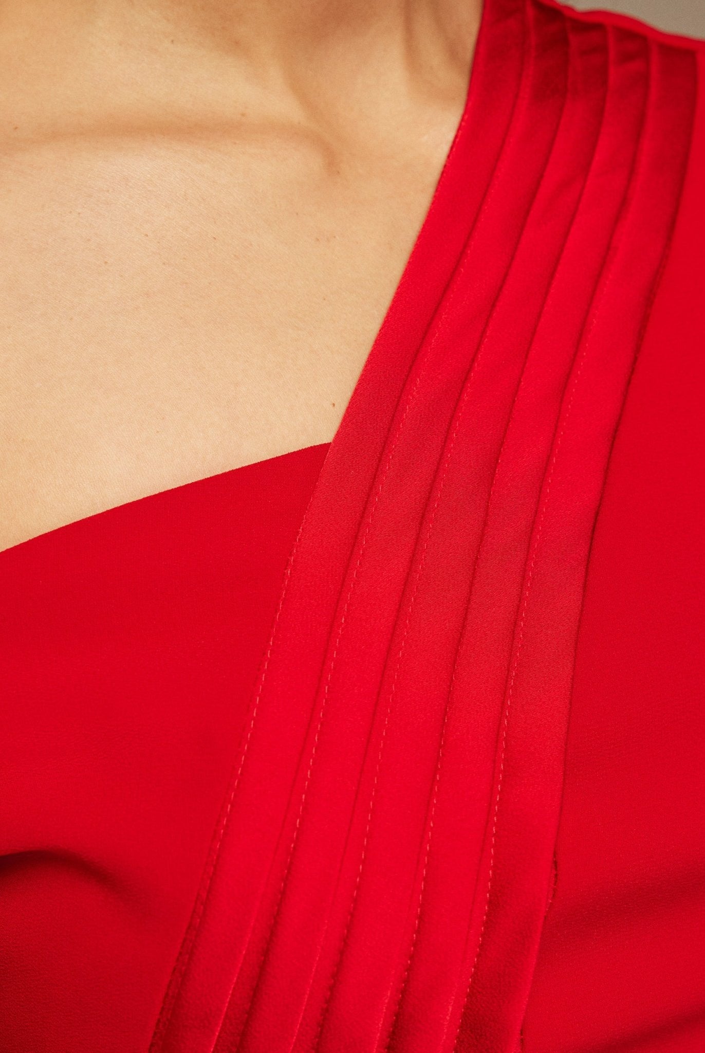 Red Open Shoulder Maxi Crepe Dress - shopaleena