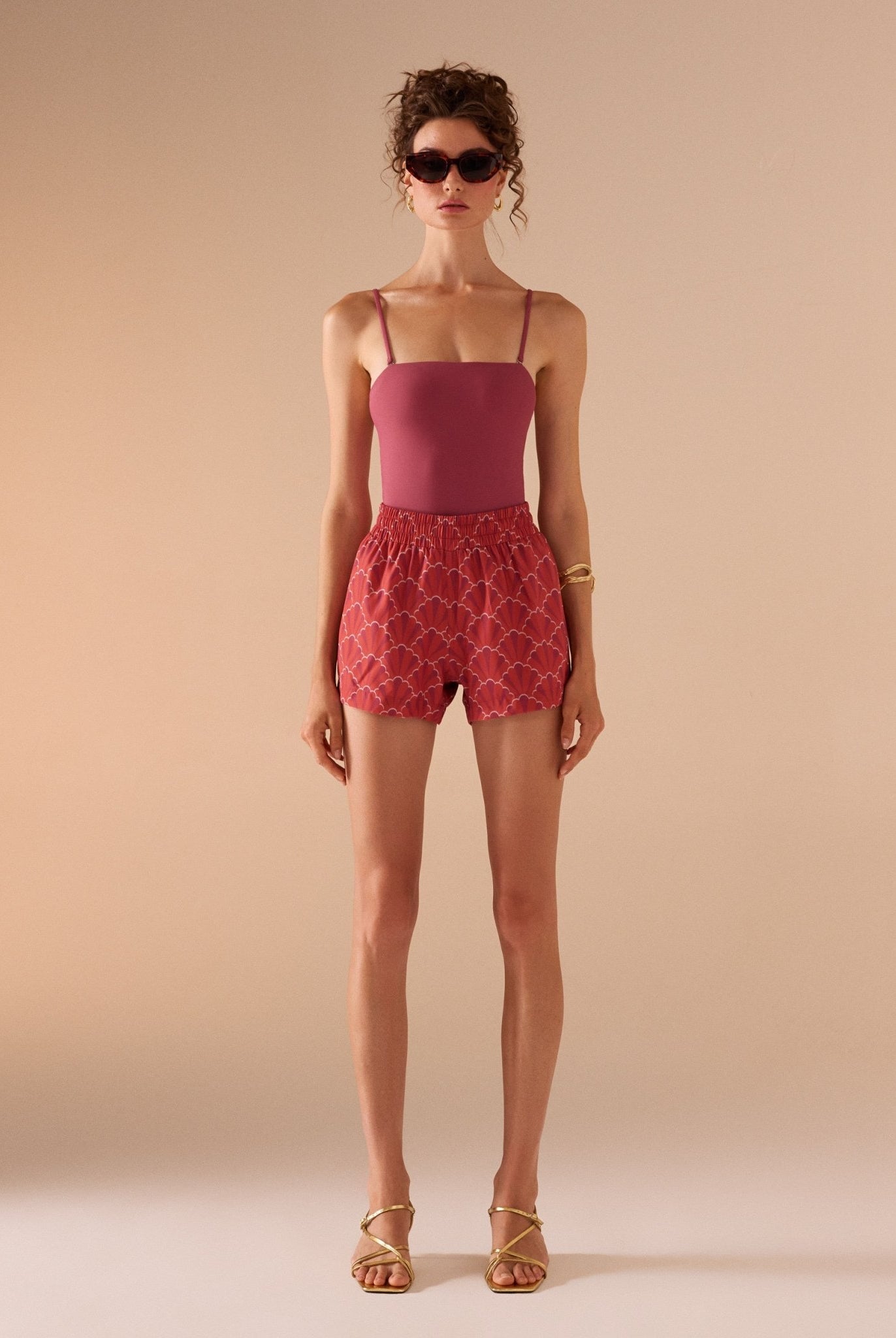 شورت سباحة أحمر بطبعات صيفية - shopaleena