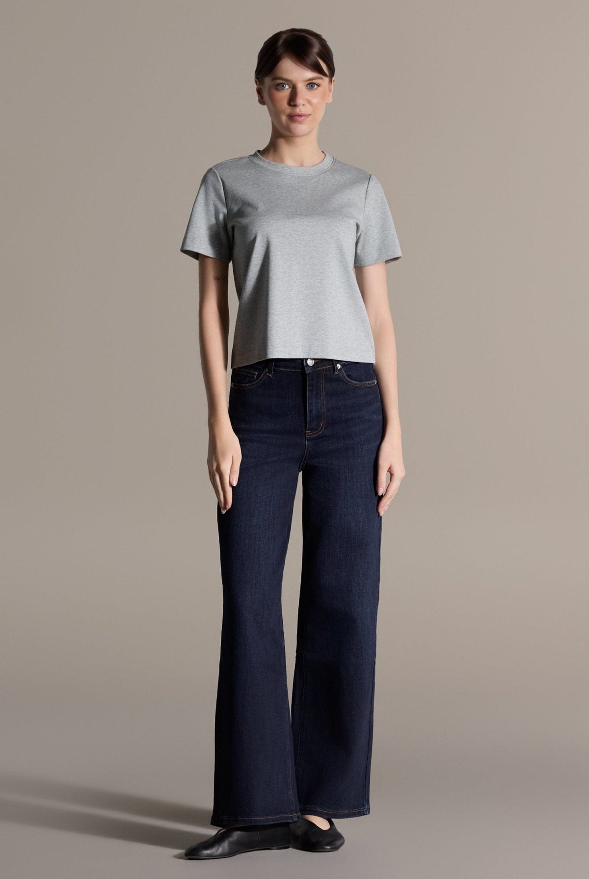 Round Neck T-Shirt - shopaleena
