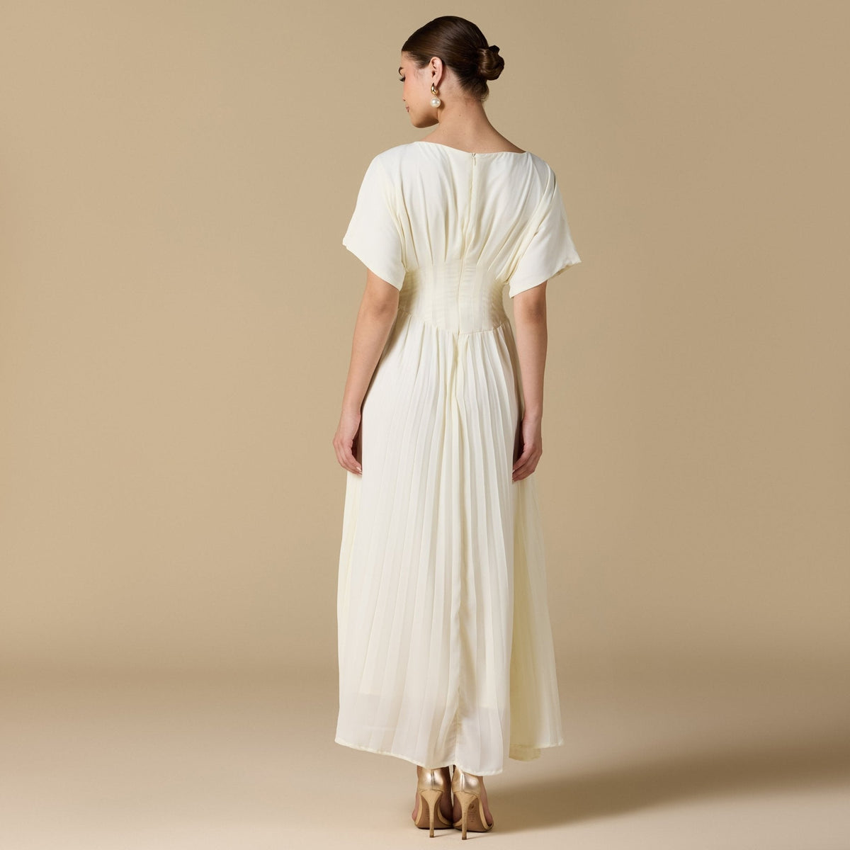 Short Sleeve Maxi Dress With Pleated Skirt - shopaleena