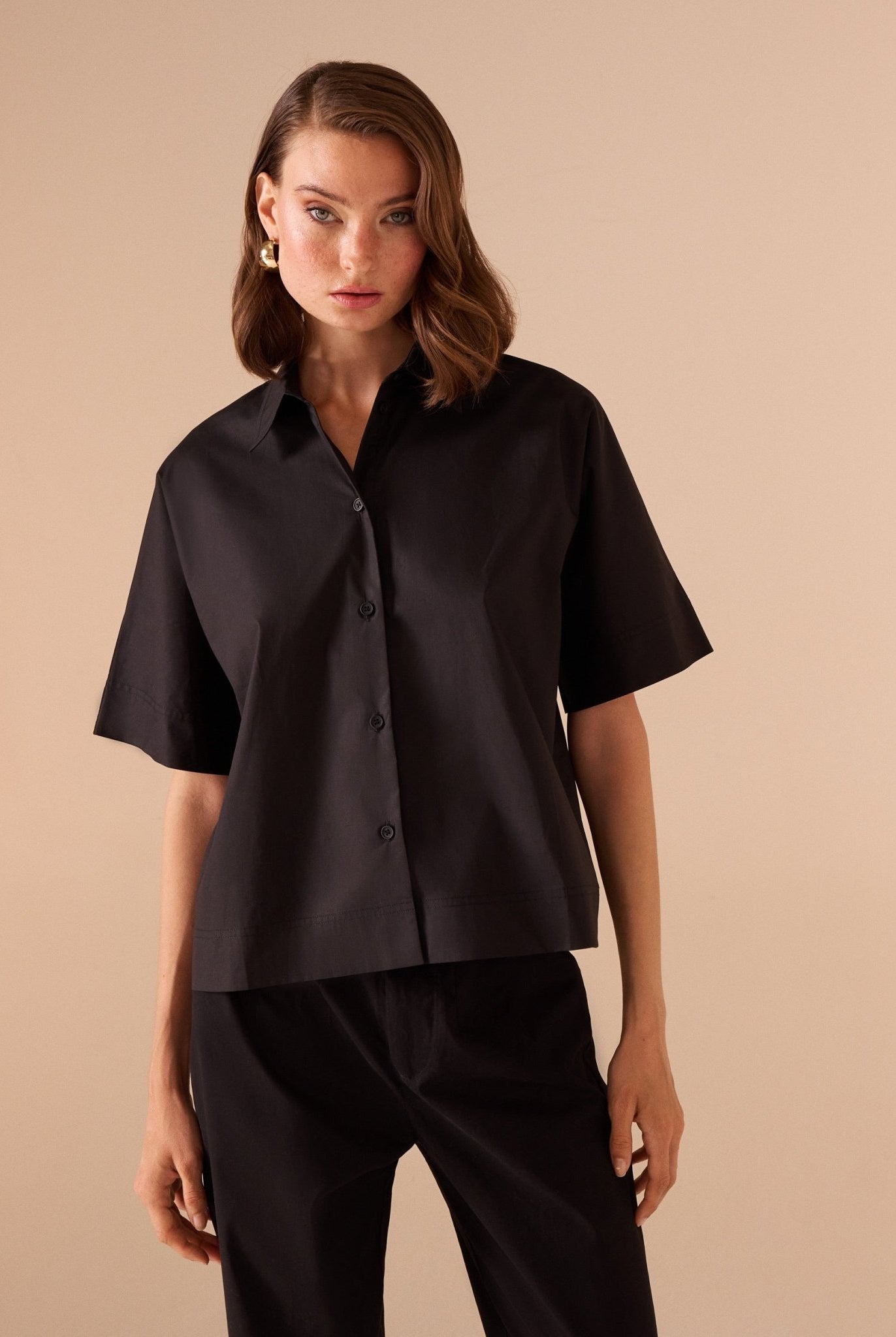 Short sleeve oversized poplin shirt - shopaleena