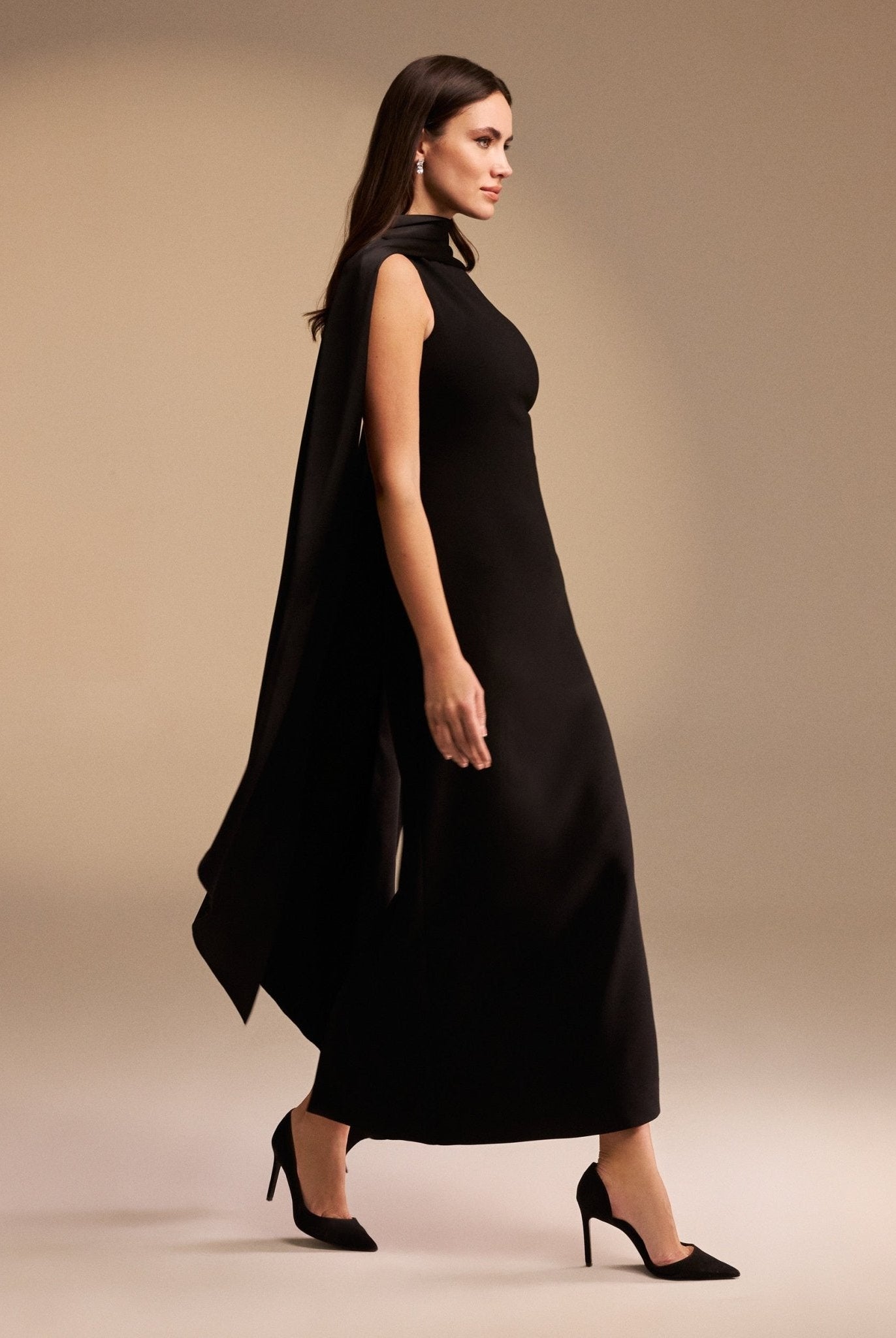 Sleeveless Crepe Maxi Dress With Scarf - shopaleena